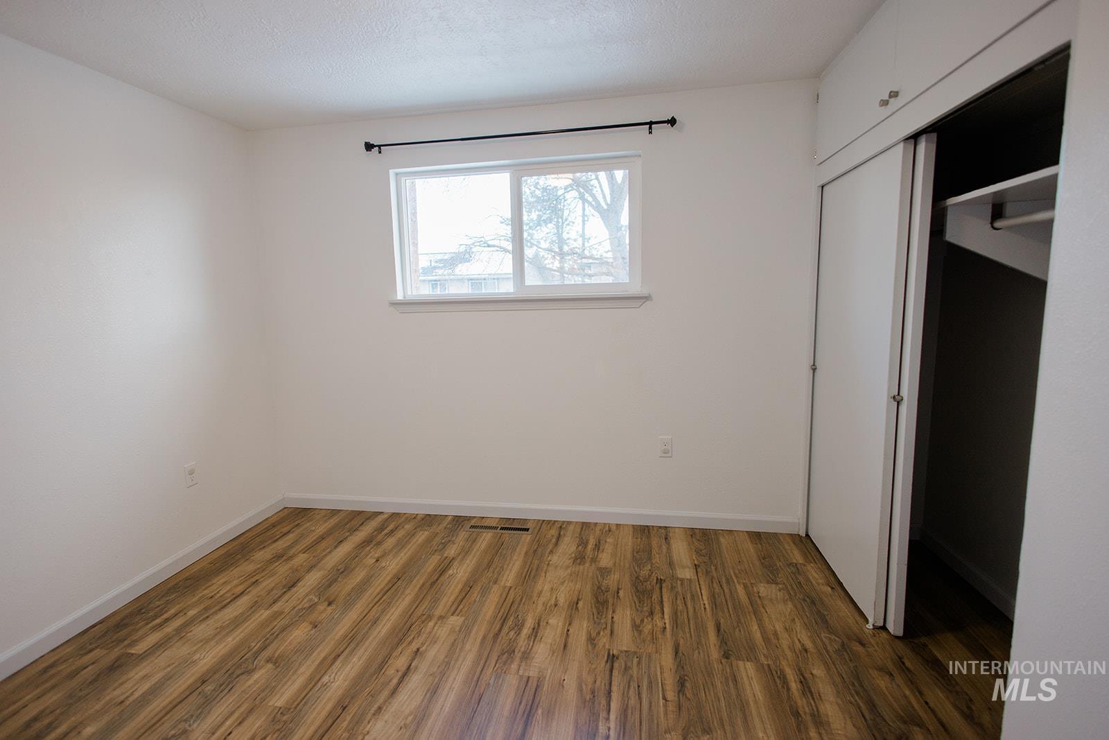 1320 E 4Th N, Mountain Home, Idaho 83647, 3 Bedrooms, 1 Bathroom, Residential For Sale, Price $265,000,MLS 98971405