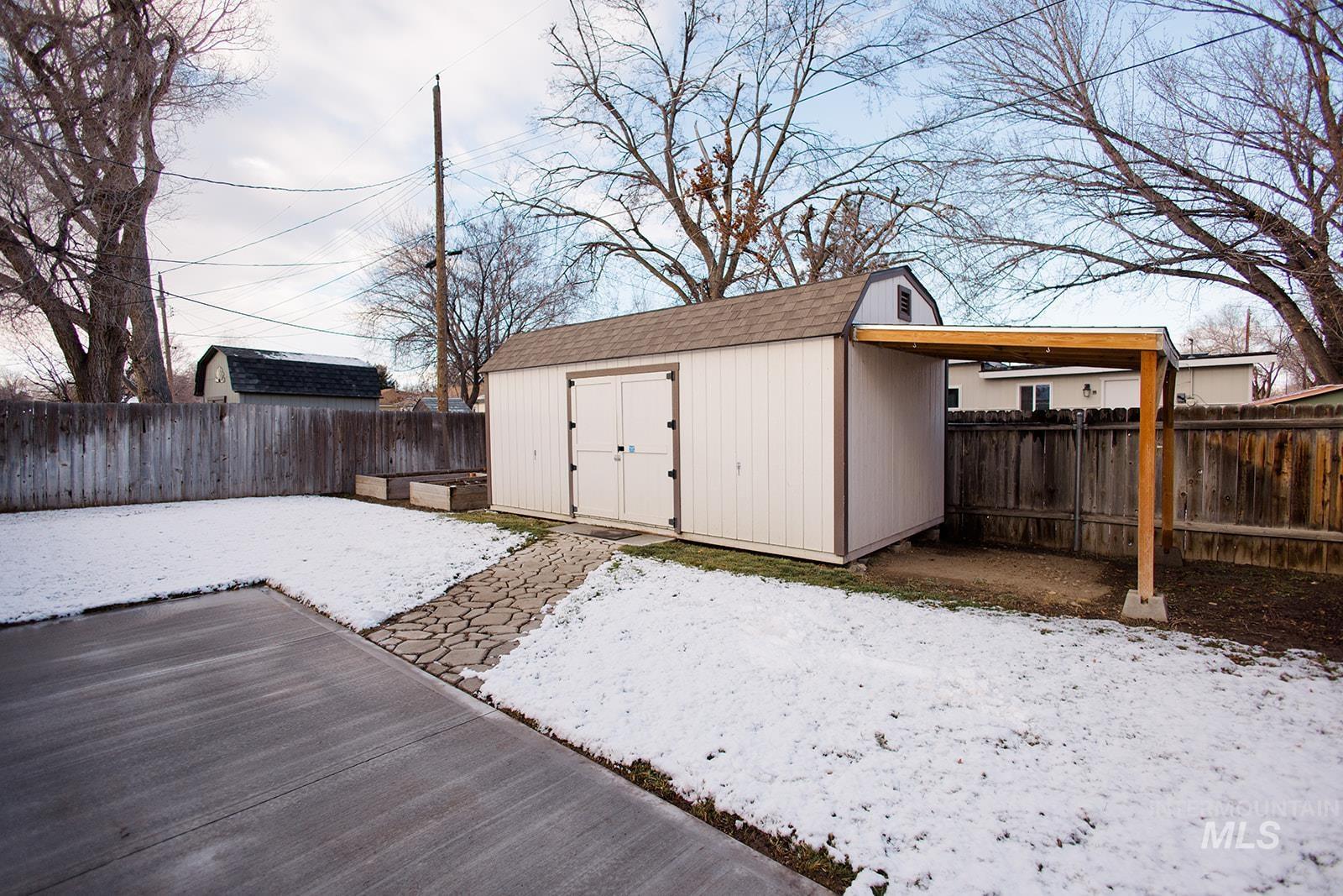 1320 E 4Th N, Mountain Home, Idaho 83647, 3 Bedrooms, 1 Bathroom, Residential For Sale, Price $265,000,MLS 98971405