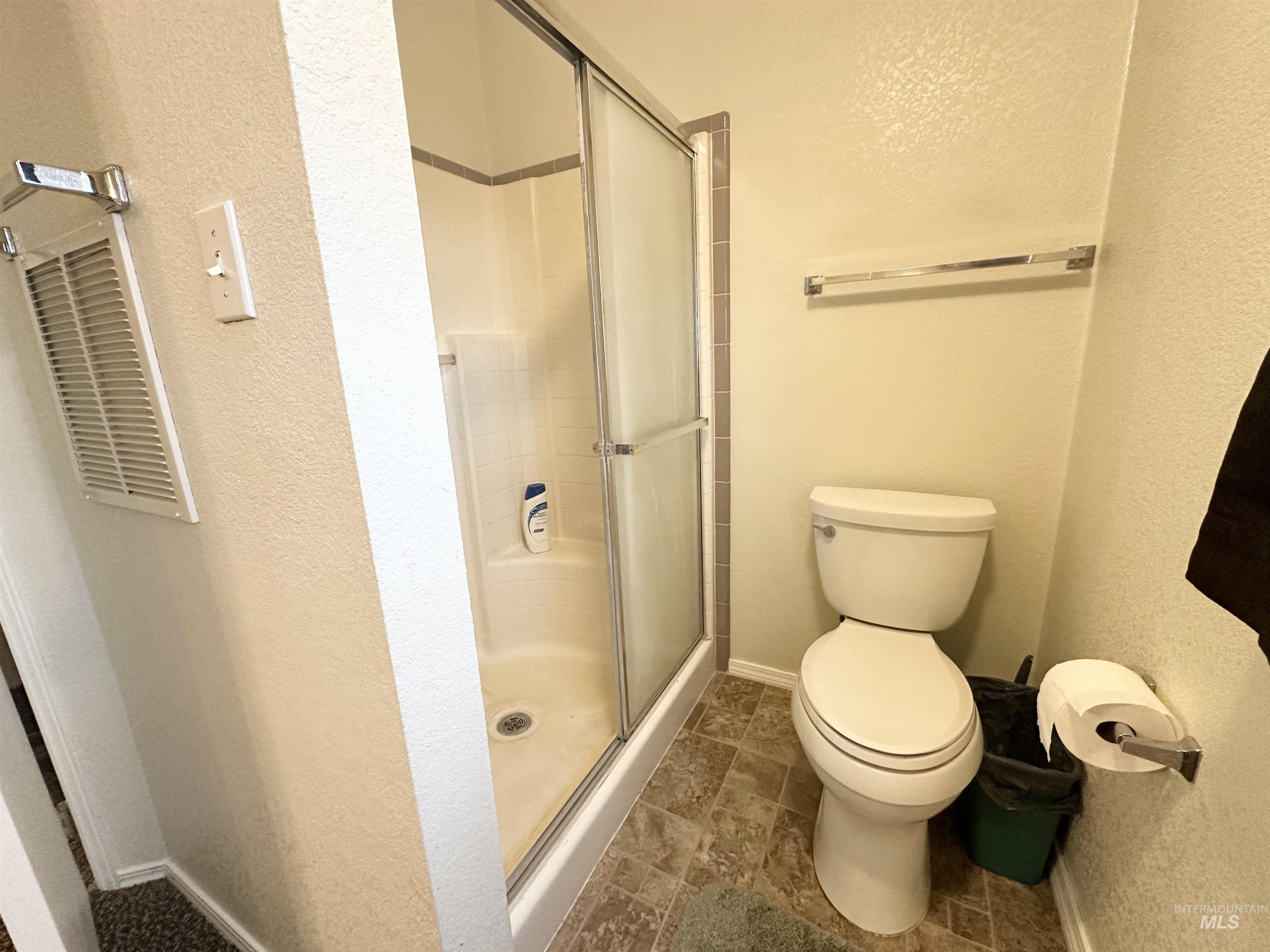 241 E 200 S, Jerome, Idaho 83338-6315, 3 Bedrooms, 2 Bathrooms, Residential For Sale, Price $419,999,MLS 98971408