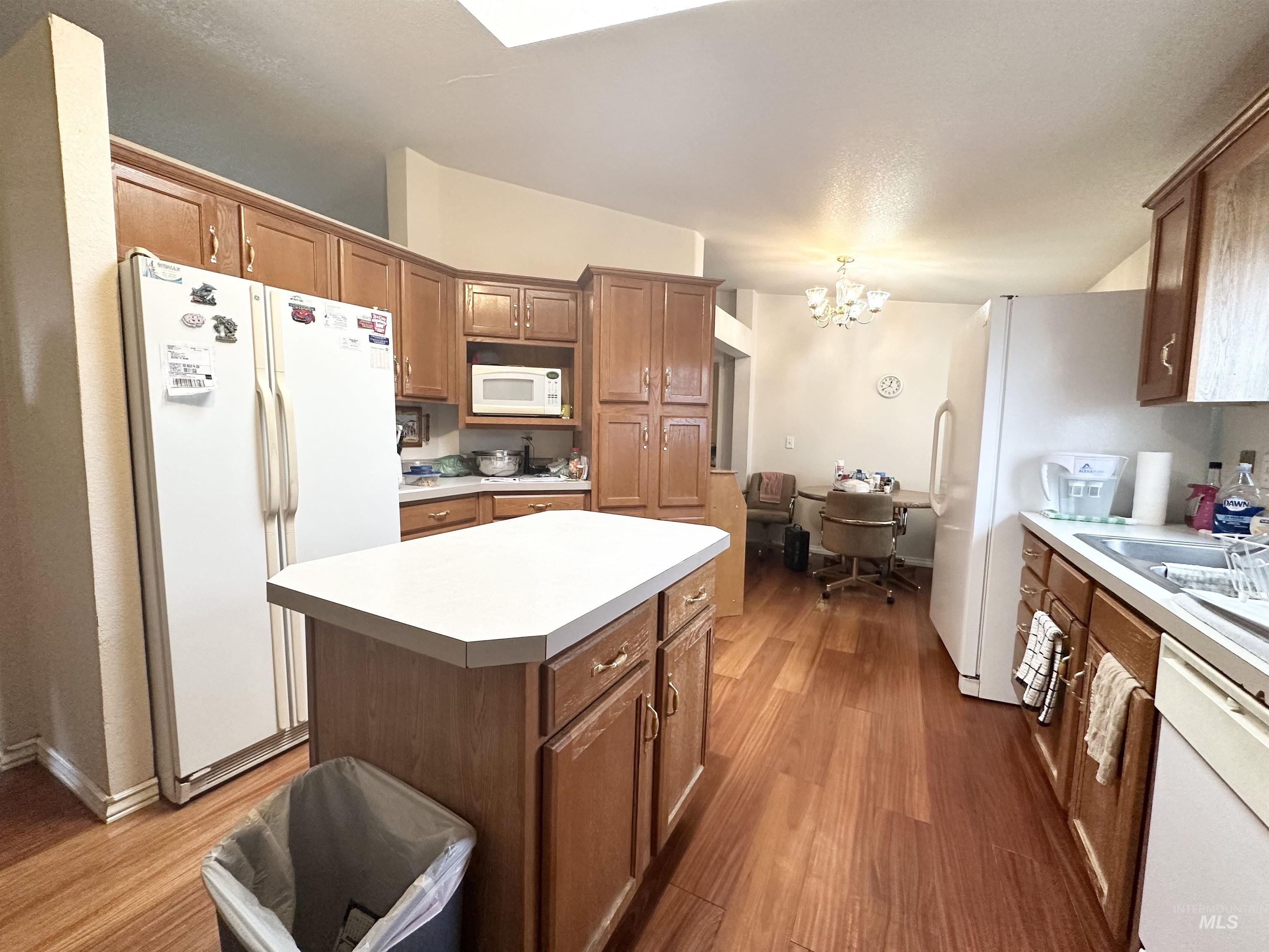 241 E 200 S, Jerome, Idaho 83338-6315, 3 Bedrooms, 2 Bathrooms, Residential For Sale, Price $419,999,MLS 98971408