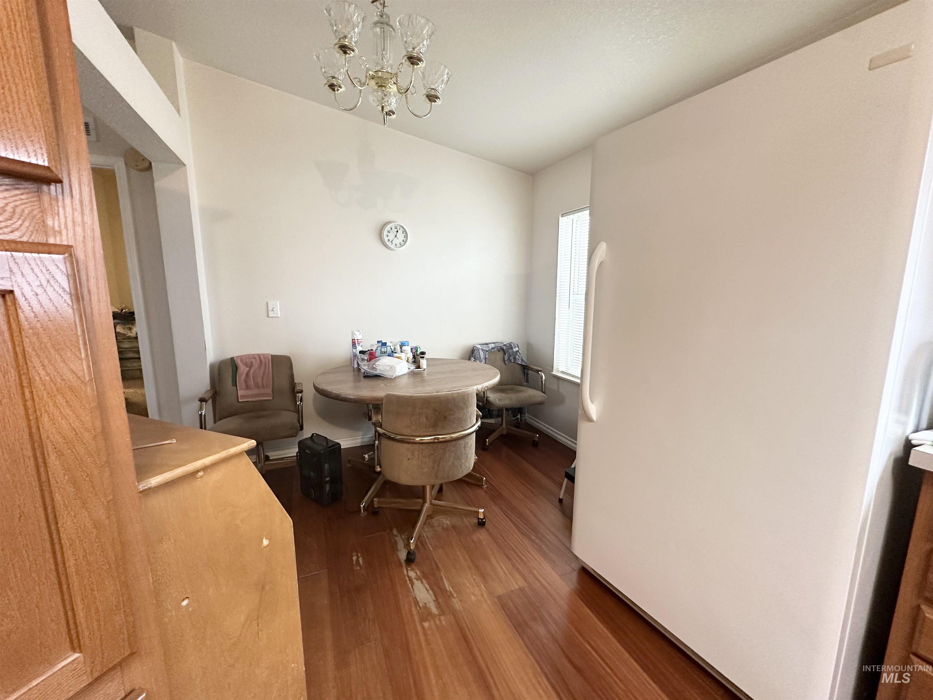 241 E 200 S, Jerome, Idaho 83338-6315, 3 Bedrooms, 2 Bathrooms, Residential For Sale, Price $419,999,MLS 98971408