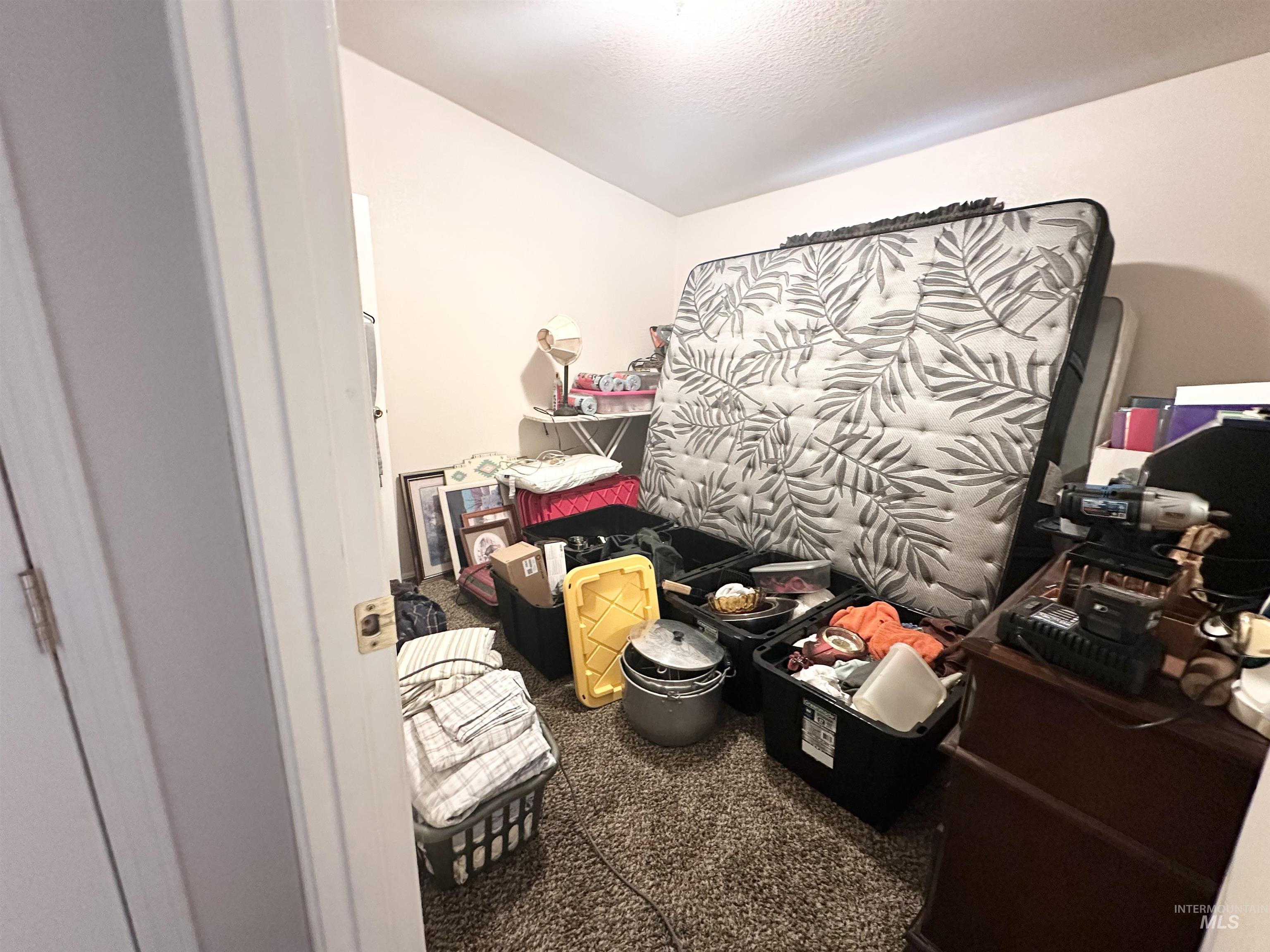 241 E 200 S, Jerome, Idaho 83338-6315, 3 Bedrooms, 2 Bathrooms, Residential For Sale, Price $419,999,MLS 98971408