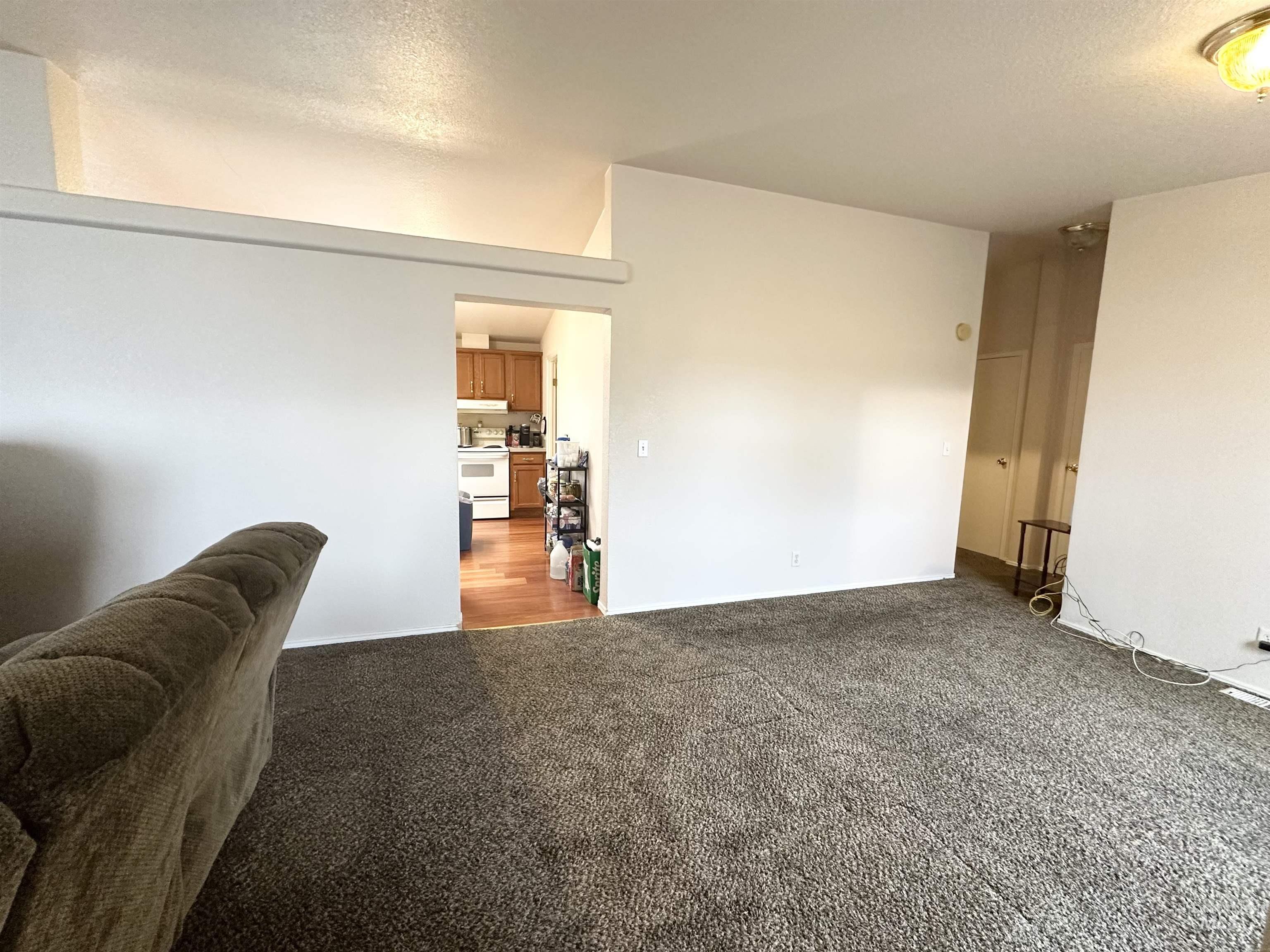 241 E 200 S, Jerome, Idaho 83338-6315, 3 Bedrooms, 2 Bathrooms, Residential For Sale, Price $419,999,MLS 98971408