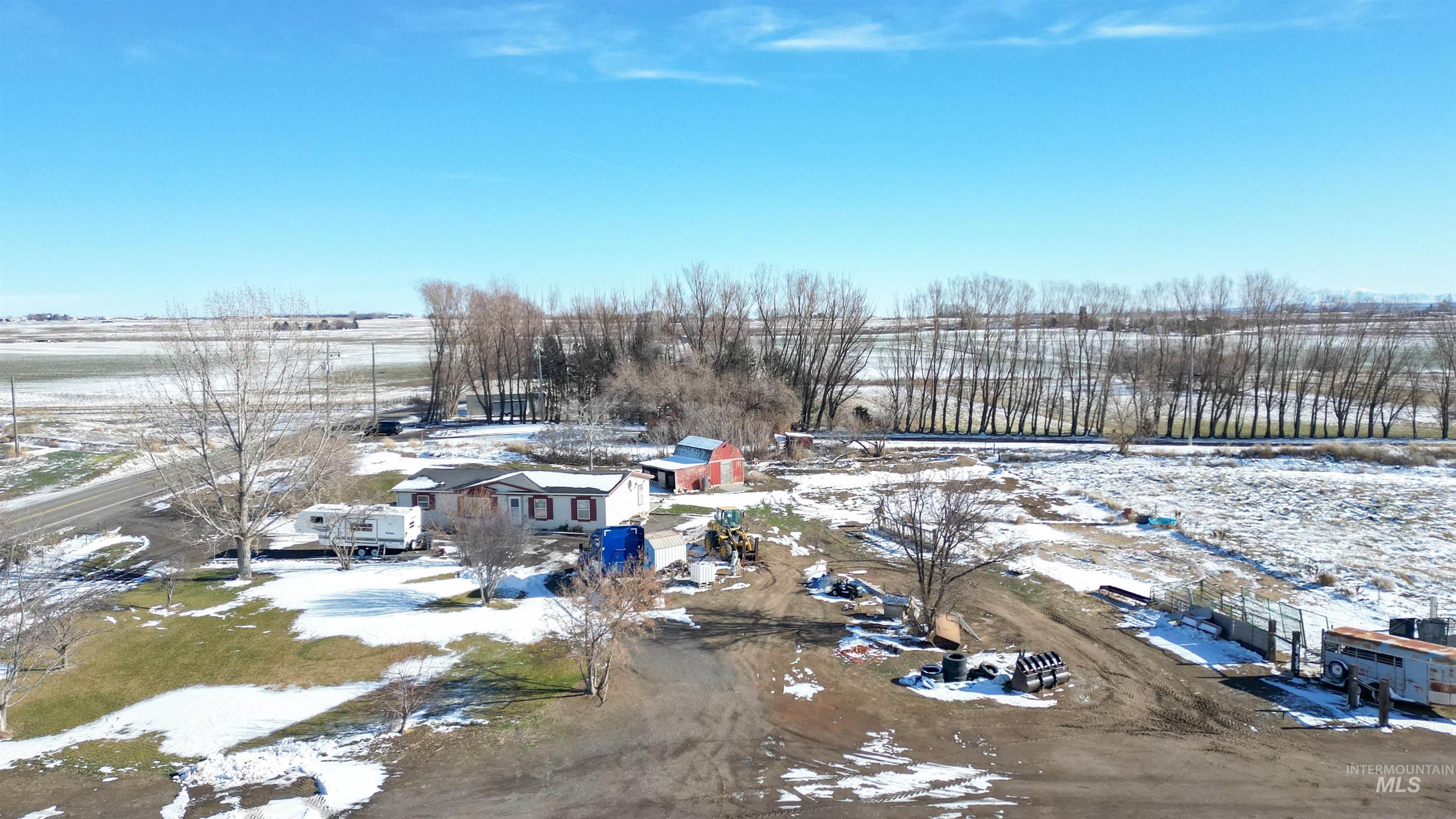 241 E 200 S, Jerome, Idaho 83338-6315, 3 Bedrooms, 2 Bathrooms, Residential For Sale, Price $419,999,MLS 98971408