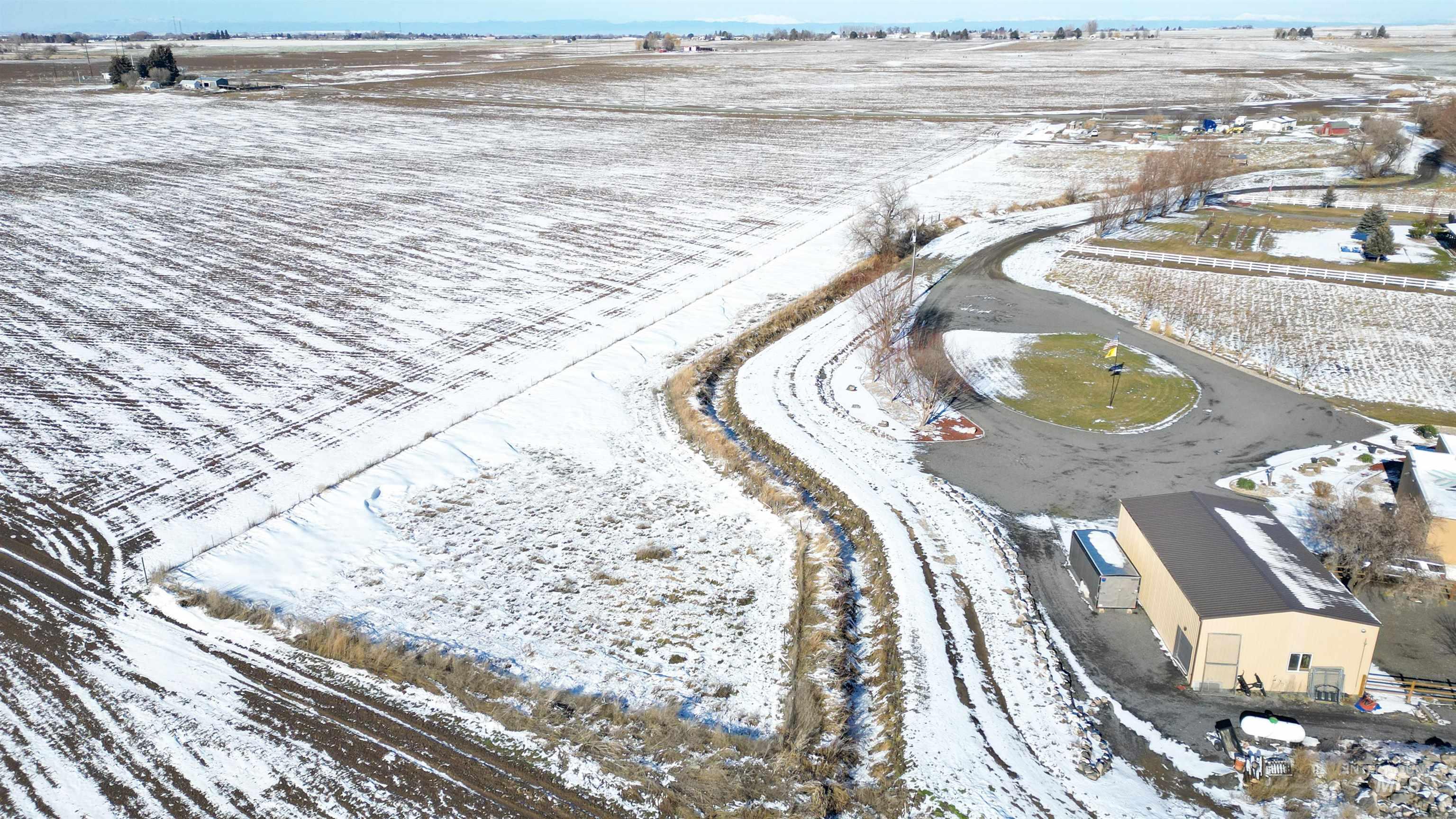 241 E 200 S, Jerome, Idaho 83338-6315, 3 Bedrooms, 2 Bathrooms, Residential For Sale, Price $419,999,MLS 98971408