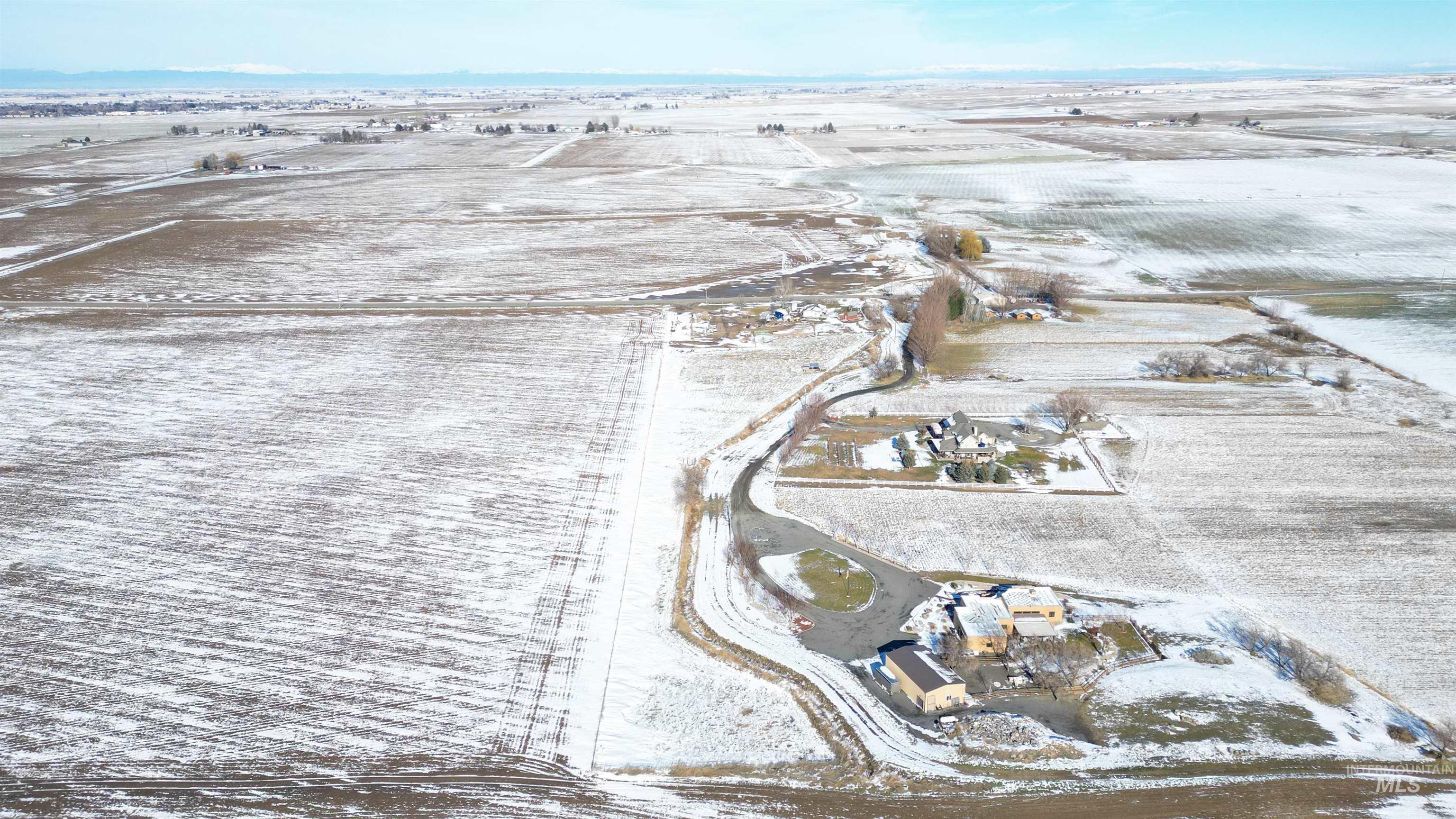 241 E 200 S, Jerome, Idaho 83338-6315, 3 Bedrooms, 2 Bathrooms, Residential For Sale, Price $419,999,MLS 98971408