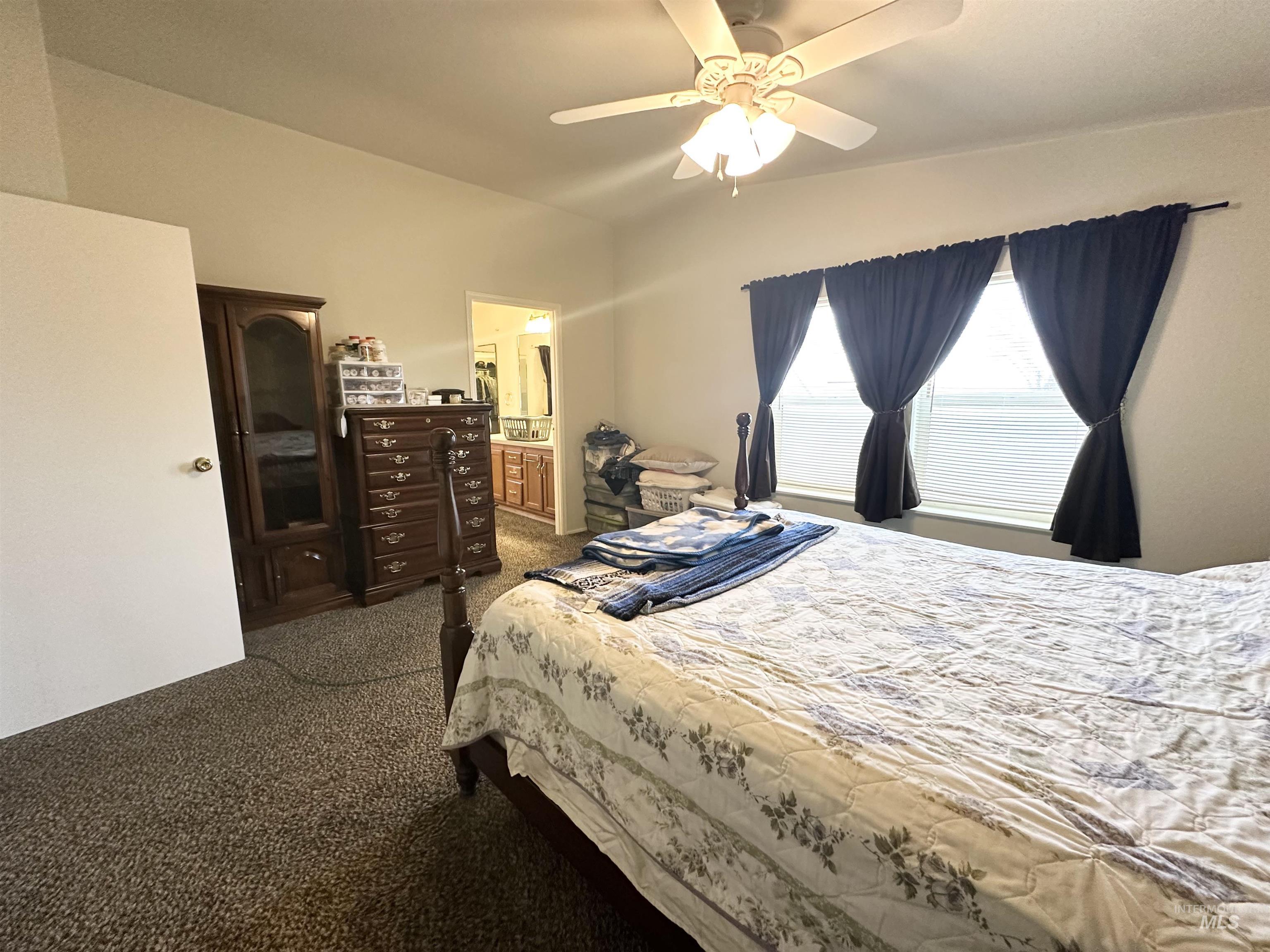 241 E 200 S, Jerome, Idaho 83338-6315, 3 Bedrooms, 2 Bathrooms, Residential For Sale, Price $419,999,MLS 98971408