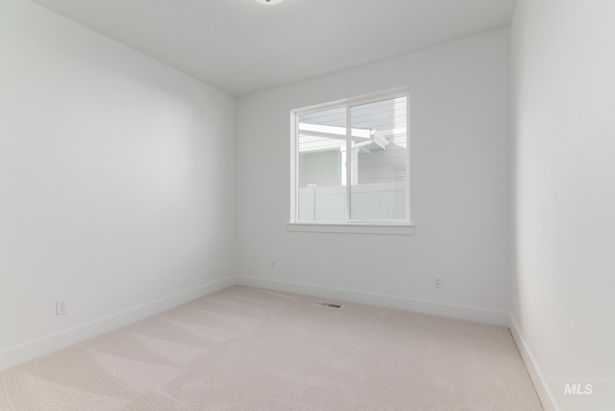 9023 W Moon River Dr, Star, Idaho 83669, 3 Bedrooms, 2 Bathrooms, Residential For Sale, Price $499,000,MLS 98971409