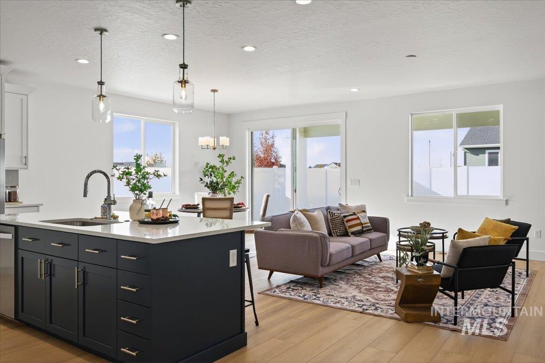 9023 W Moon River Dr, Star, Idaho 83669, 3 Bedrooms, 2 Bathrooms, Residential For Sale, Price $499,000,MLS 98971409