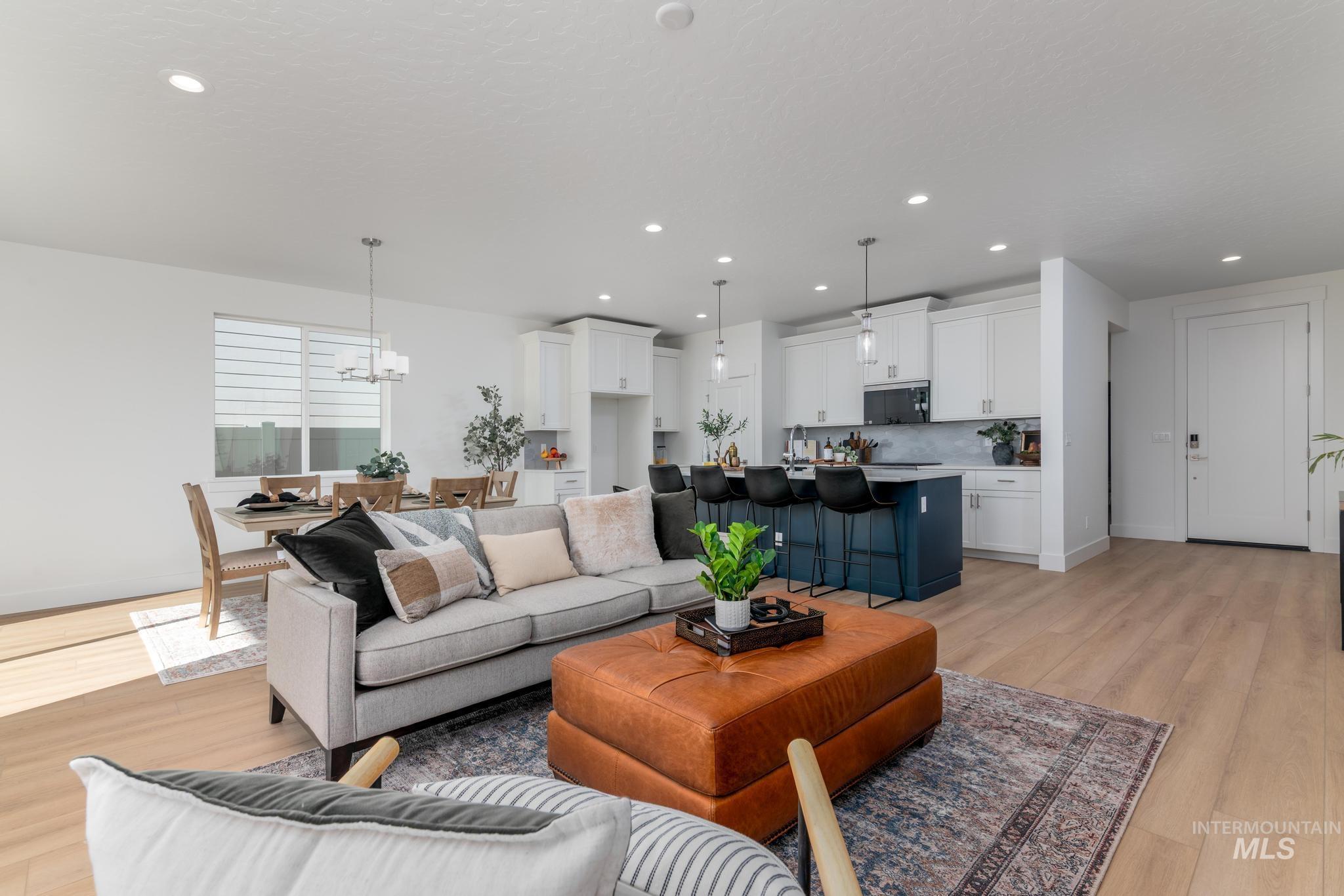 9023 W Moon River Dr, Star, Idaho 83669, 3 Bedrooms, 2 Bathrooms, Residential For Sale, Price $499,000,MLS 98971409