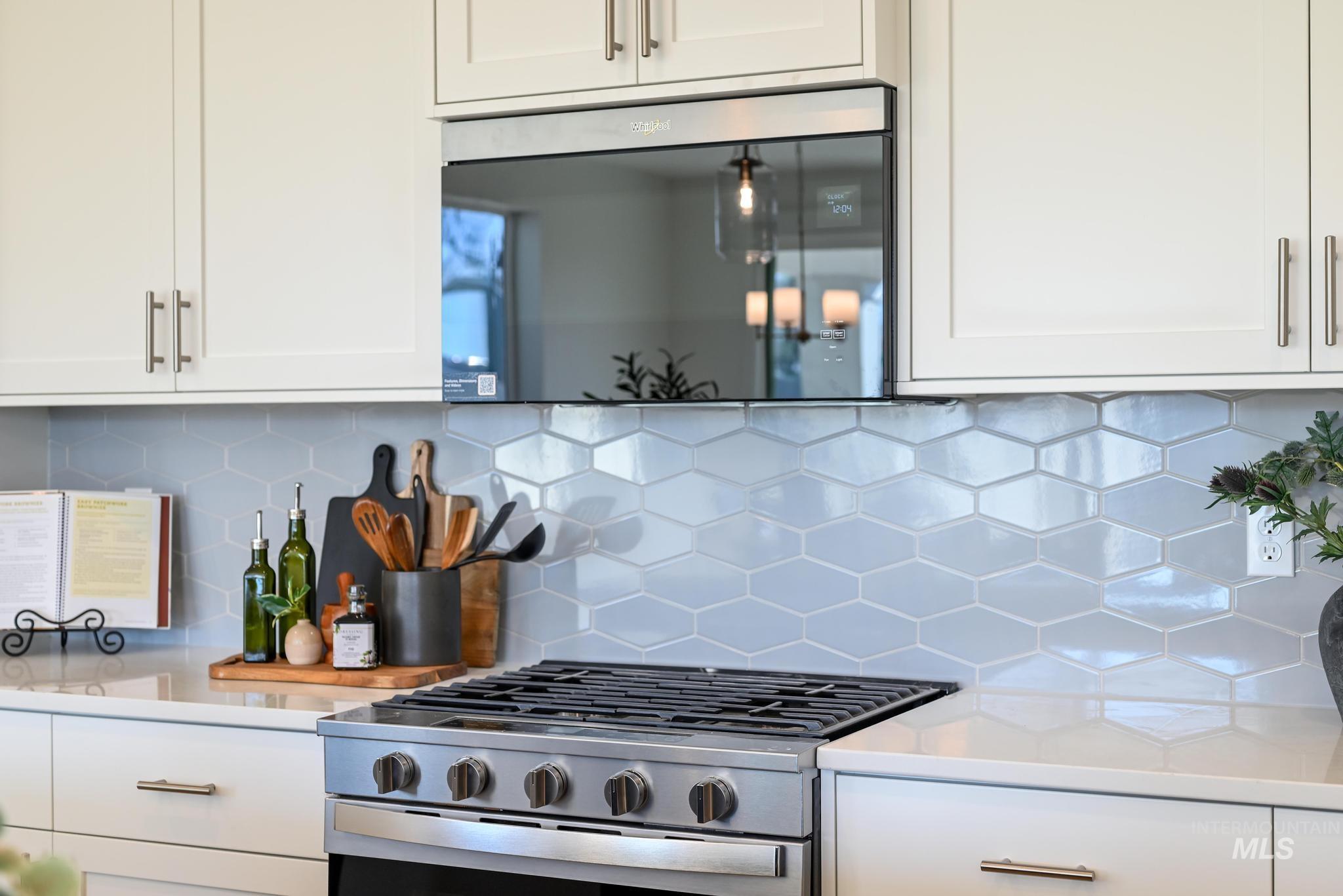 9023 W Moon River Dr, Star, Idaho 83669, 3 Bedrooms, 2 Bathrooms, Residential For Sale, Price $499,000,MLS 98971409