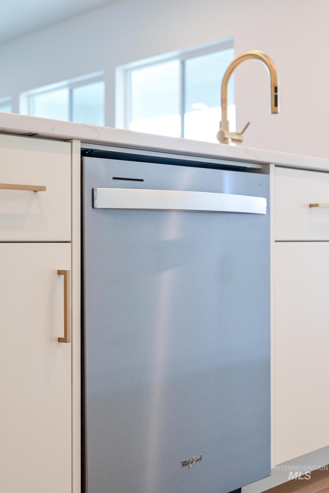 9001 W Moonglade St, Star, Idaho 83669, 4 Bedrooms, 3 Bathrooms, Residential For Sale, Price $714,000,MLS 98971410