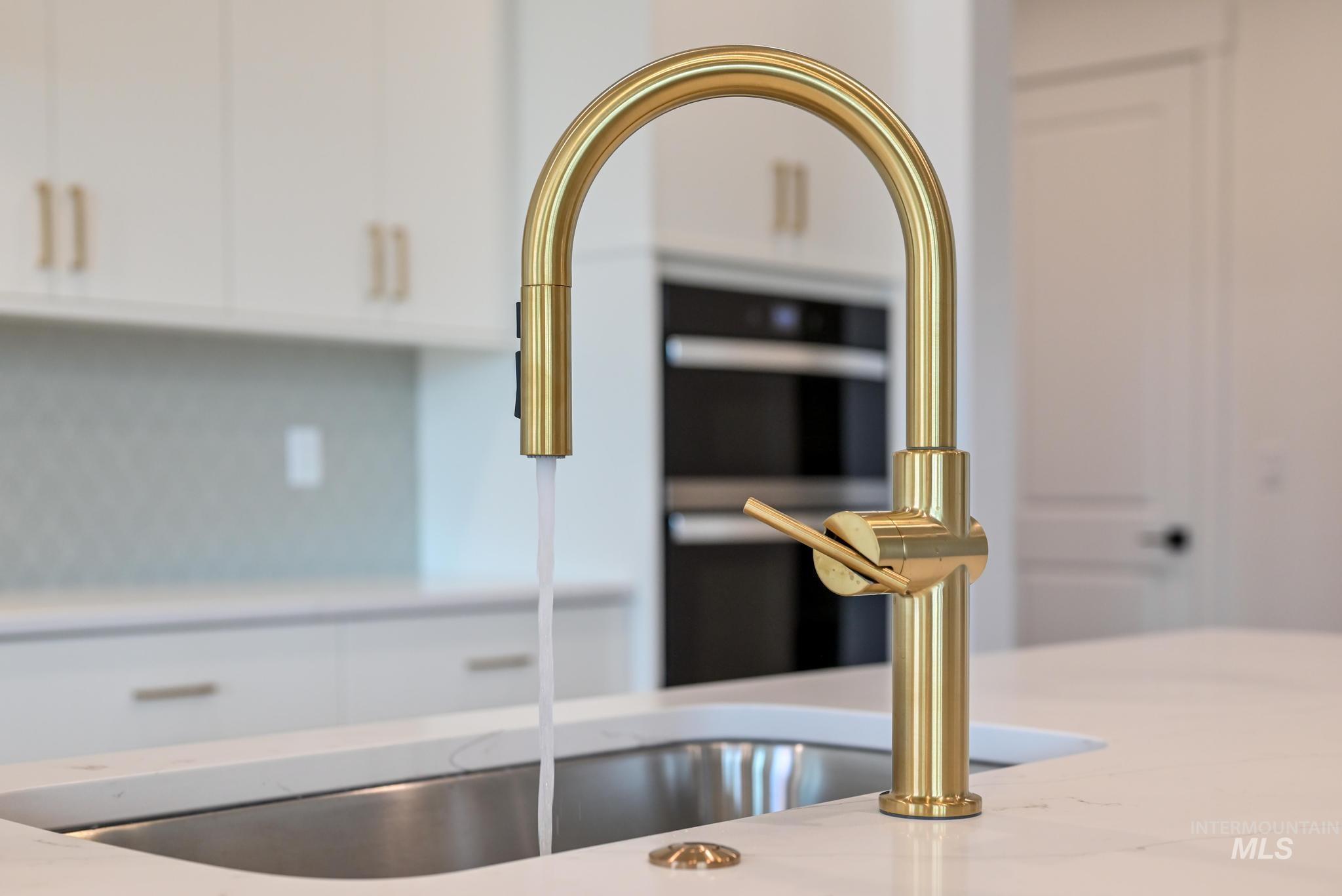 9001 W Moonglade St, Star, Idaho 83669, 4 Bedrooms, 3 Bathrooms, Residential For Sale, Price $714,000,MLS 98971410