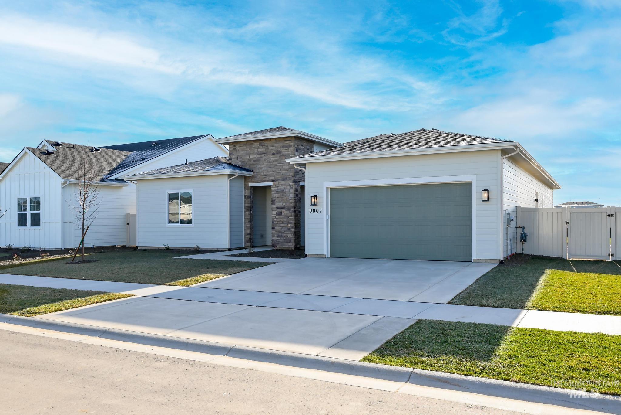 9001 W Moonglade St, Star, Idaho 83669, 4 Bedrooms, 3 Bathrooms, Residential For Sale, Price $714,000,MLS 98971410