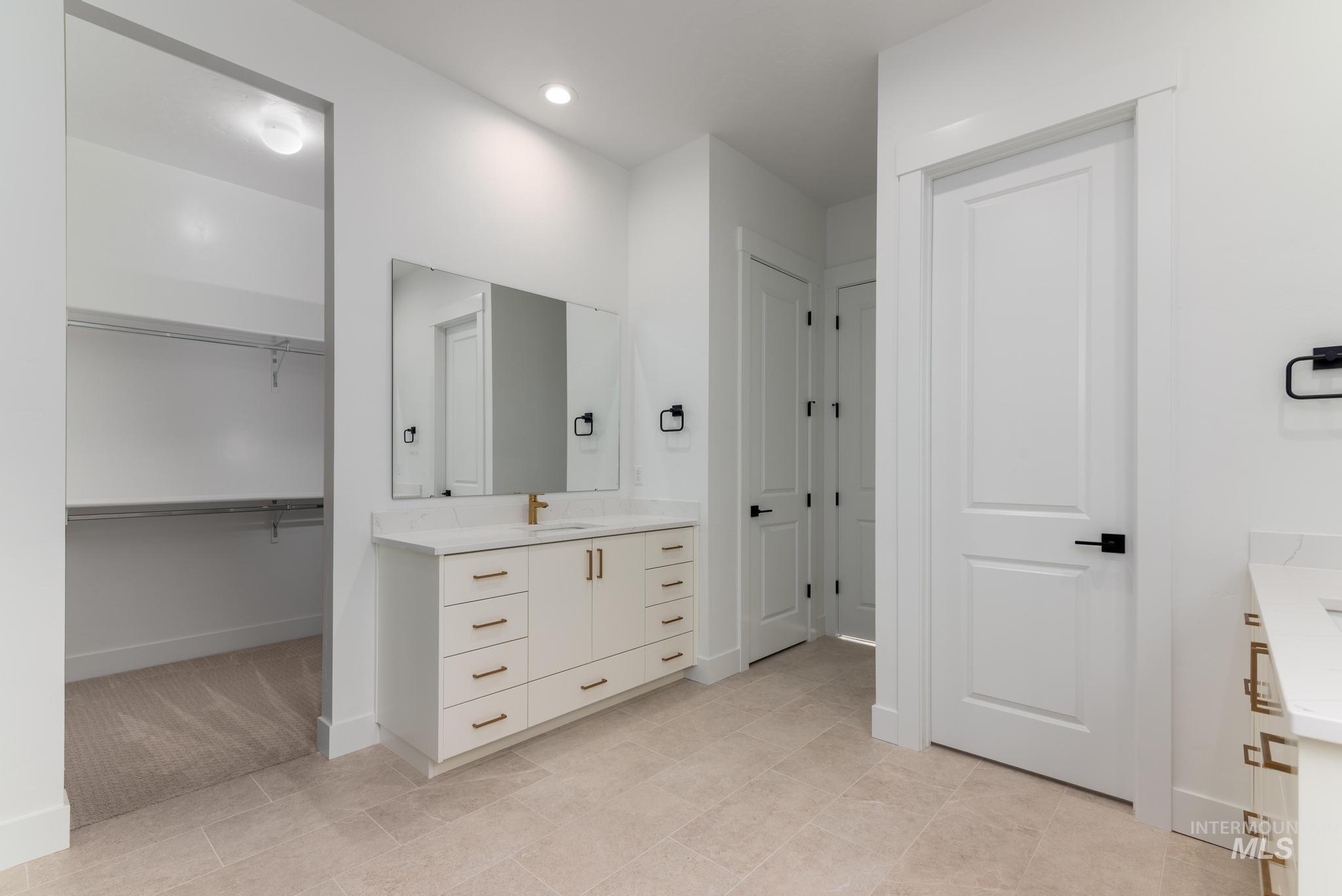 9001 W Moonglade St, Star, Idaho 83669, 4 Bedrooms, 3 Bathrooms, Residential For Sale, Price $714,000,MLS 98971410