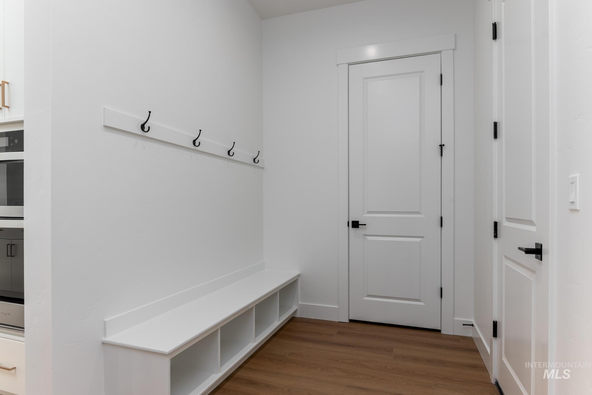 9001 W Moonglade St, Star, Idaho 83669, 4 Bedrooms, 3 Bathrooms, Residential For Sale, Price $714,000,MLS 98971410