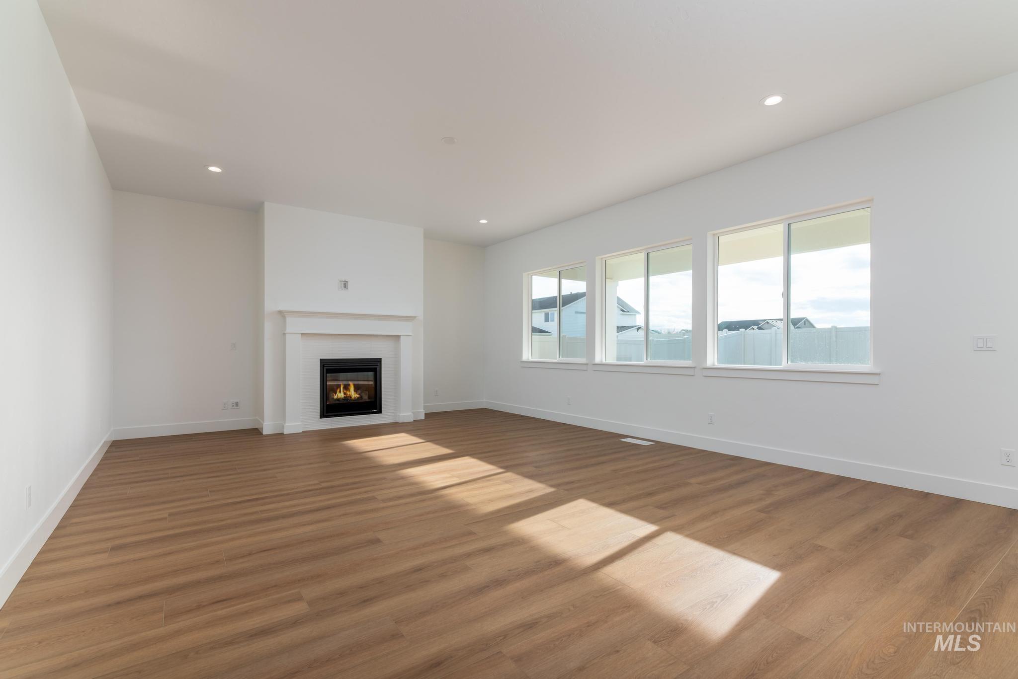 9001 W Moonglade St, Star, Idaho 83669, 4 Bedrooms, 3 Bathrooms, Residential For Sale, Price $714,000,MLS 98971410