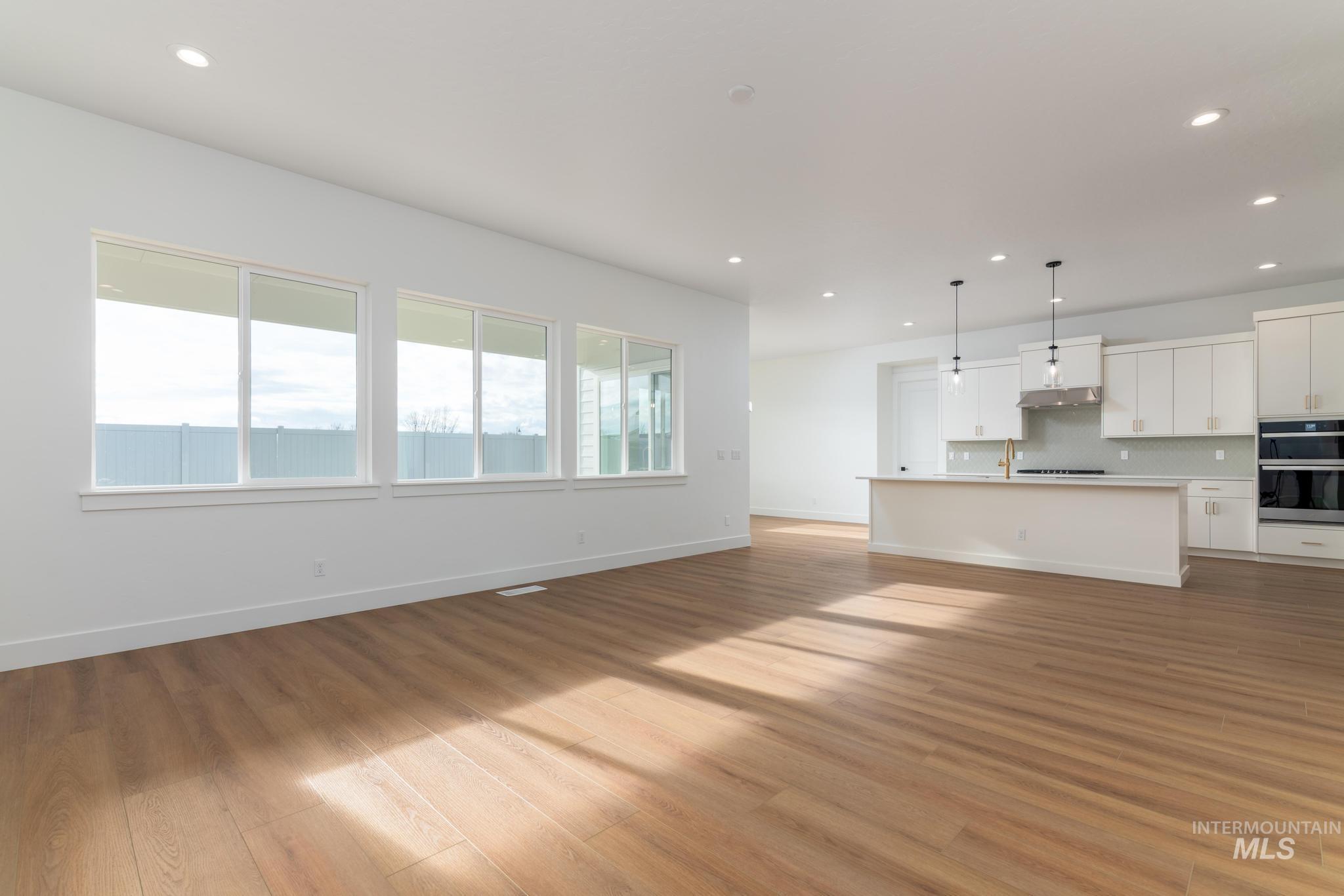 9001 W Moonglade St, Star, Idaho 83669, 4 Bedrooms, 3 Bathrooms, Residential For Sale, Price $714,000,MLS 98971410