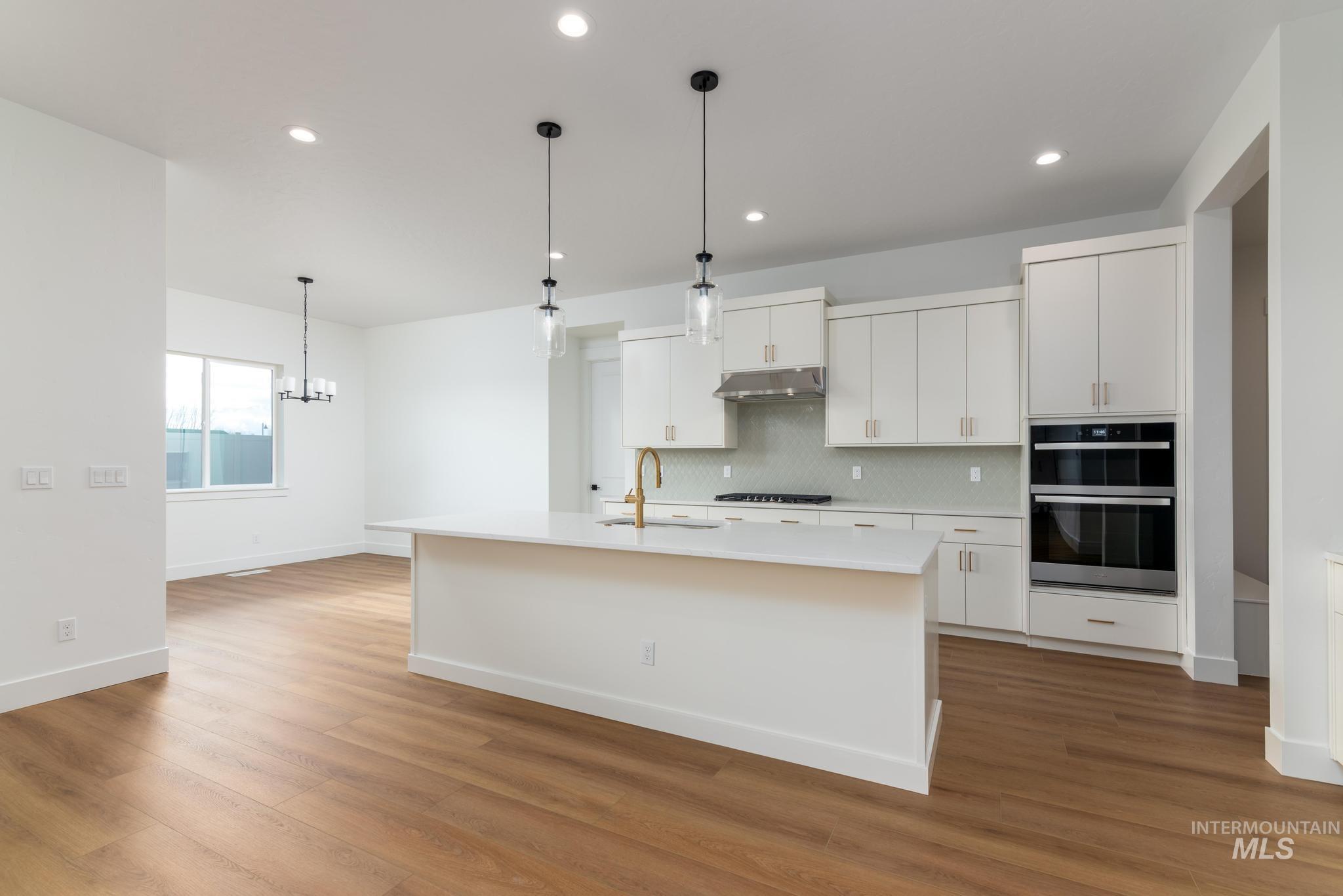 9001 W Moonglade St, Star, Idaho 83669, 4 Bedrooms, 3 Bathrooms, Residential For Sale, Price $714,000,MLS 98971410