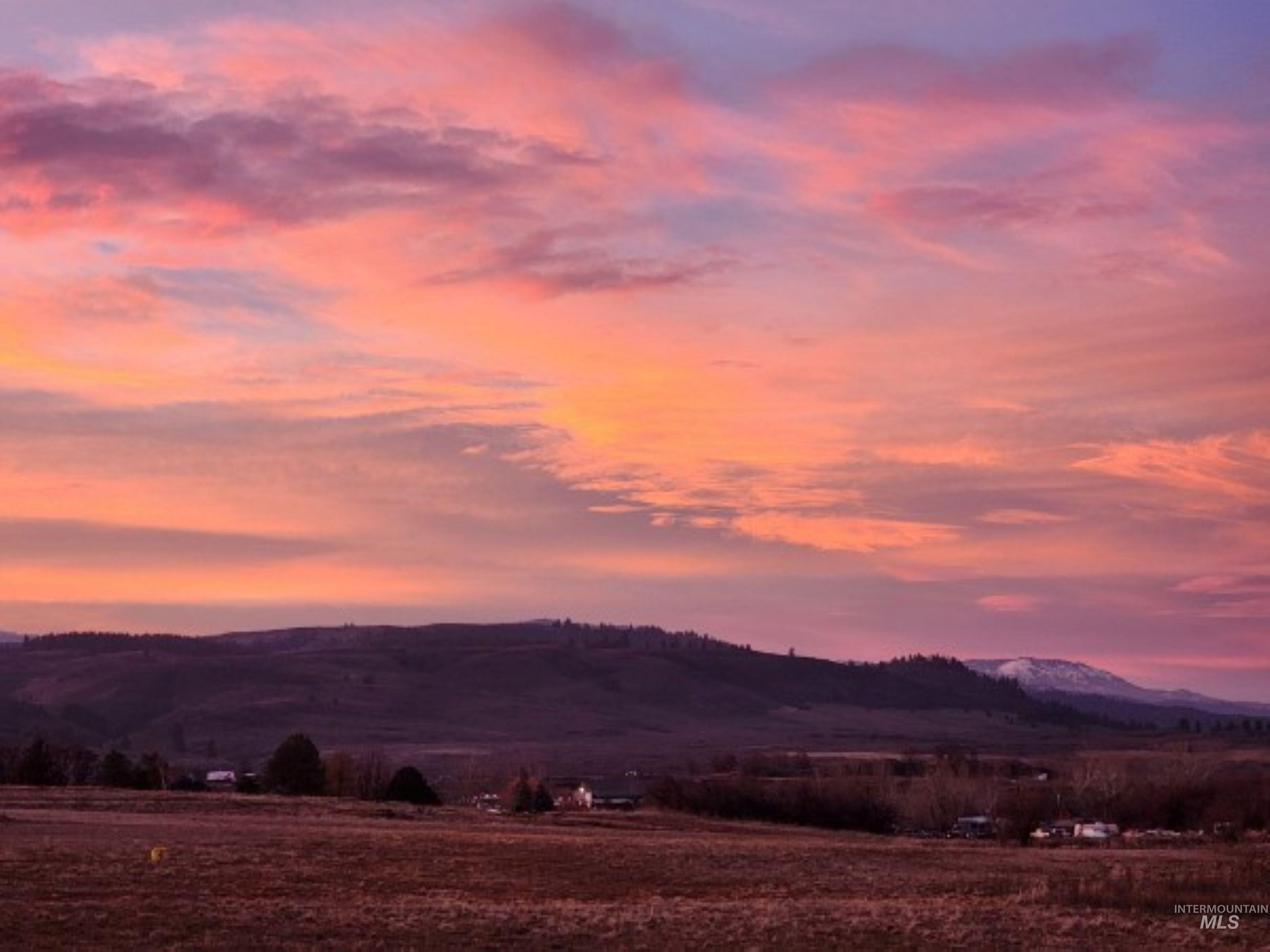 2292 Golf Lane, Council, Idaho 83612, 3 Bedrooms, 2 Bathrooms, Residential For Sale, Price $489,000,MLS 98971415