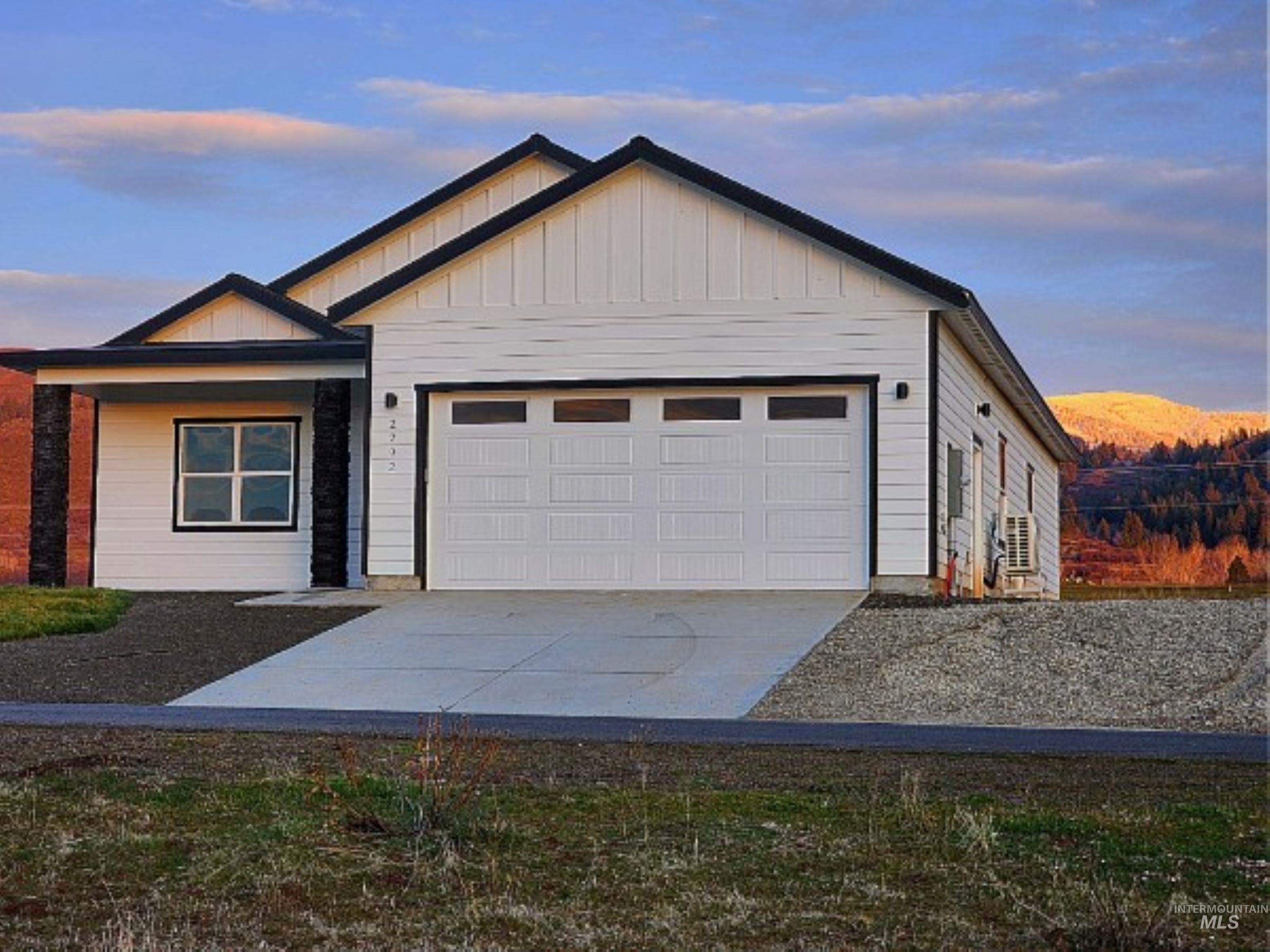 2292 Golf Lane, Council, Idaho 83612, 3 Bedrooms, 2 Bathrooms, Residential For Sale, Price $489,000,MLS 98971415