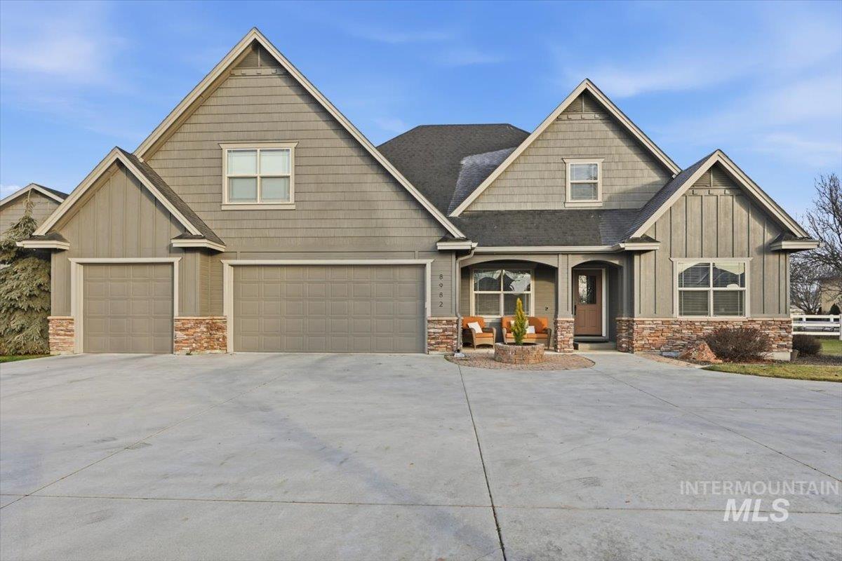 8982 New Castle Drive, Middleton, Idaho 83644, 4 Bedrooms, 4 Bathrooms, Residential For Sale, Price $1,225,000,MLS 98971416