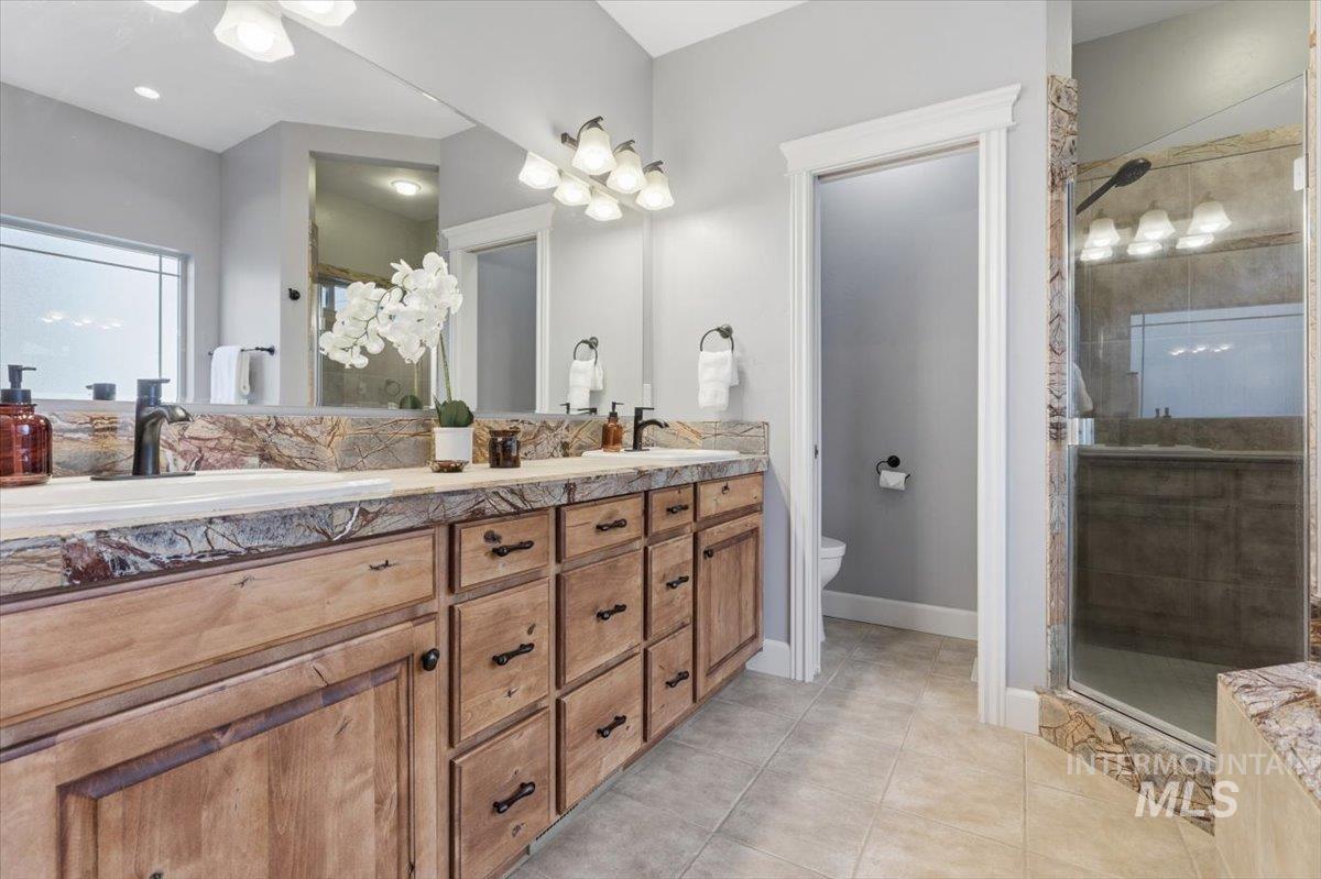 8982 New Castle Drive, Middleton, Idaho 83644, 4 Bedrooms, 4 Bathrooms, Residential For Sale, Price $1,225,000,MLS 98971416