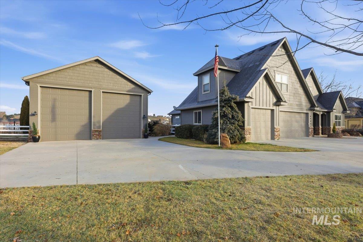 8982 New Castle Drive, Middleton, Idaho 83644, 4 Bedrooms, 4 Bathrooms, Residential For Sale, Price $1,225,000,MLS 98971416