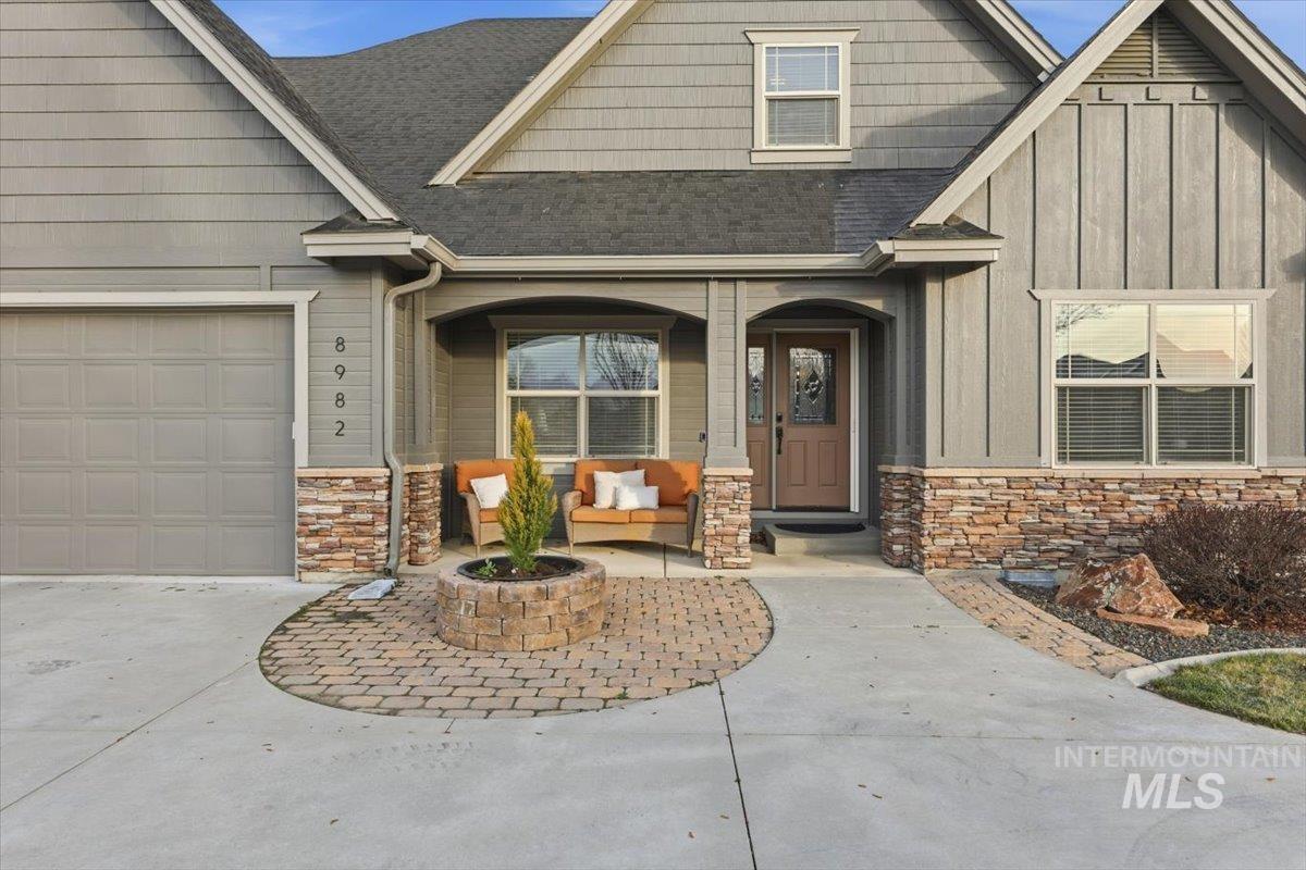 8982 New Castle Drive, Middleton, Idaho 83644, 4 Bedrooms, 4 Bathrooms, Residential For Sale, Price $1,225,000,MLS 98971416