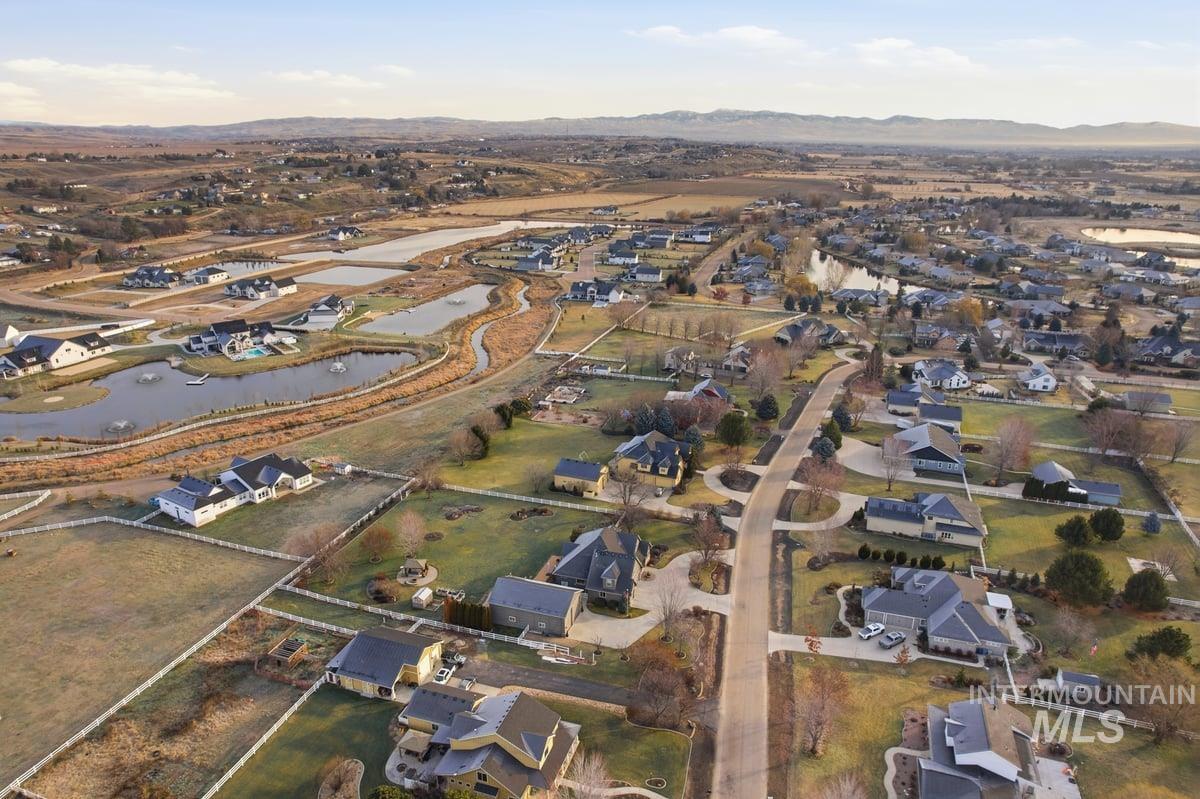 8982 New Castle Drive, Middleton, Idaho 83644, 4 Bedrooms, 4 Bathrooms, Residential For Sale, Price $1,225,000,MLS 98971416