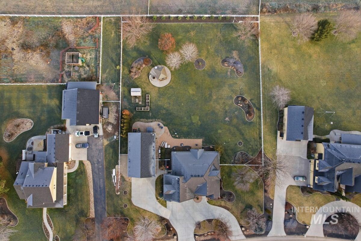 8982 New Castle Drive, Middleton, Idaho 83644, 4 Bedrooms, 4 Bathrooms, Residential For Sale, Price $1,225,000,MLS 98971416