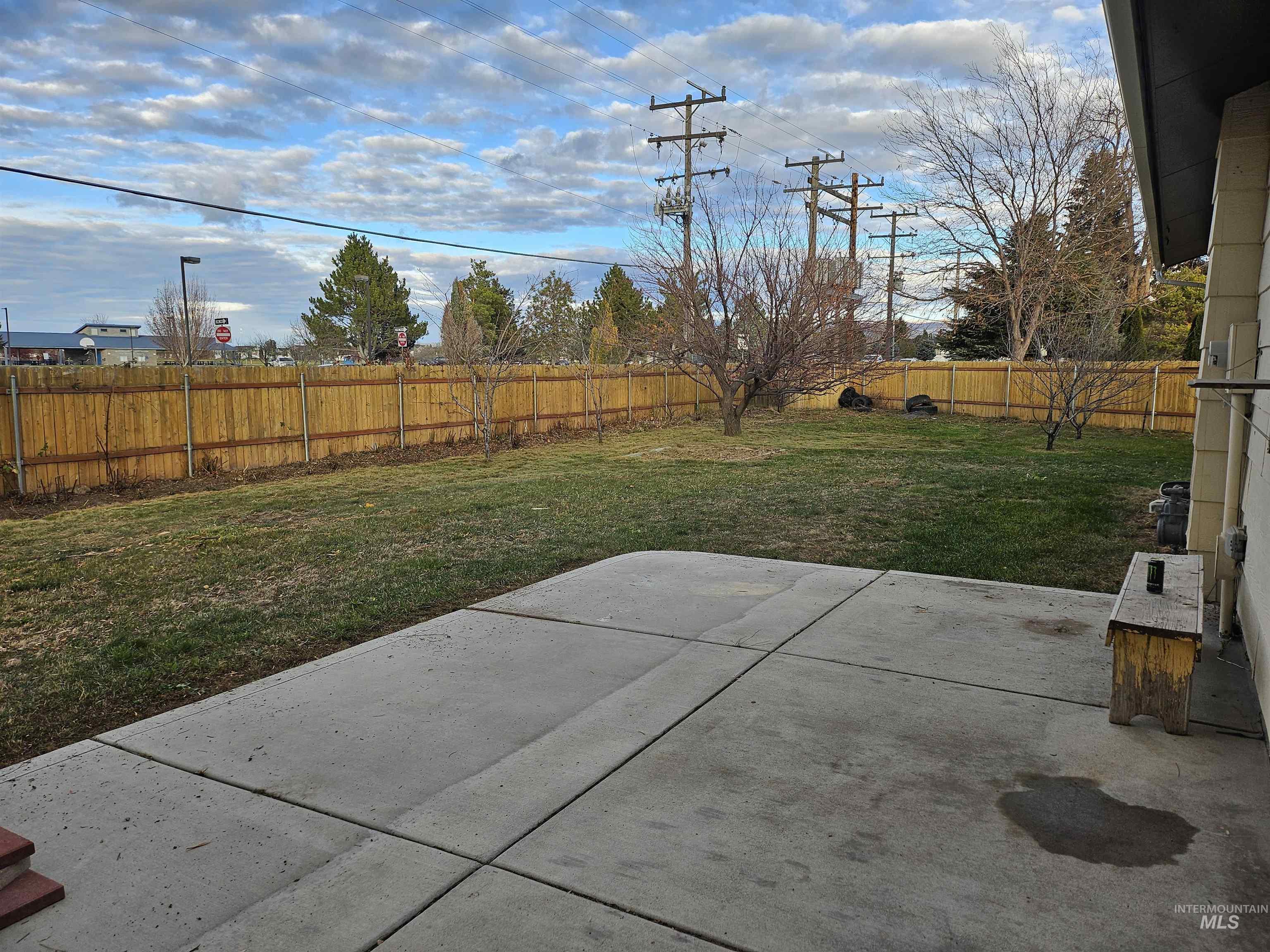 3990 Gregg Cir, Pocatello, Idaho 83201, 5 Bedrooms, 2 Bathrooms, Residential For Sale, Price $281,500,MLS 98971418