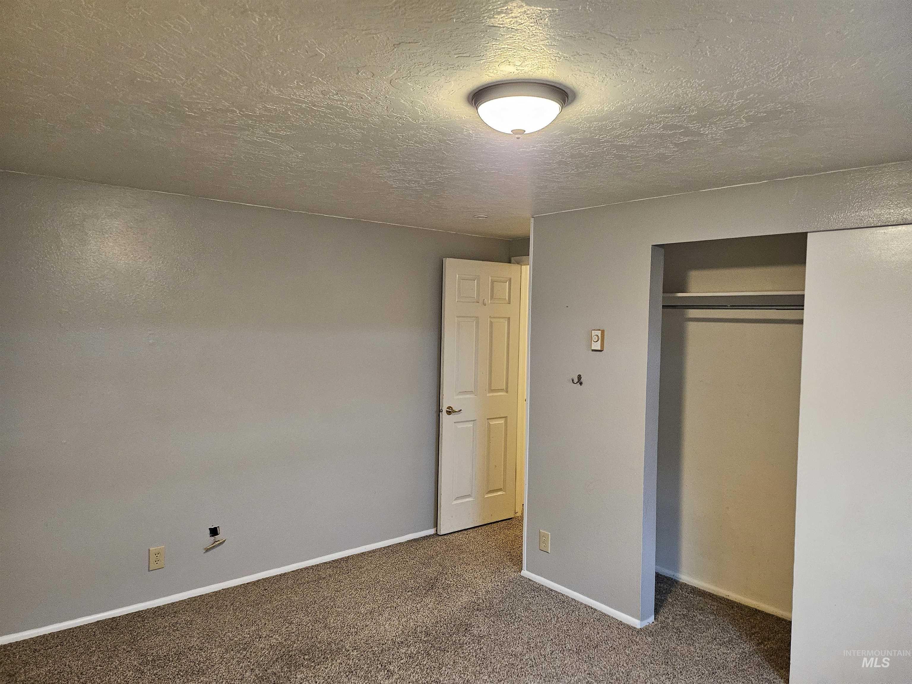 3990 Gregg Cir, Pocatello, Idaho 83201, 5 Bedrooms, 2 Bathrooms, Residential For Sale, Price $281,500,MLS 98971418