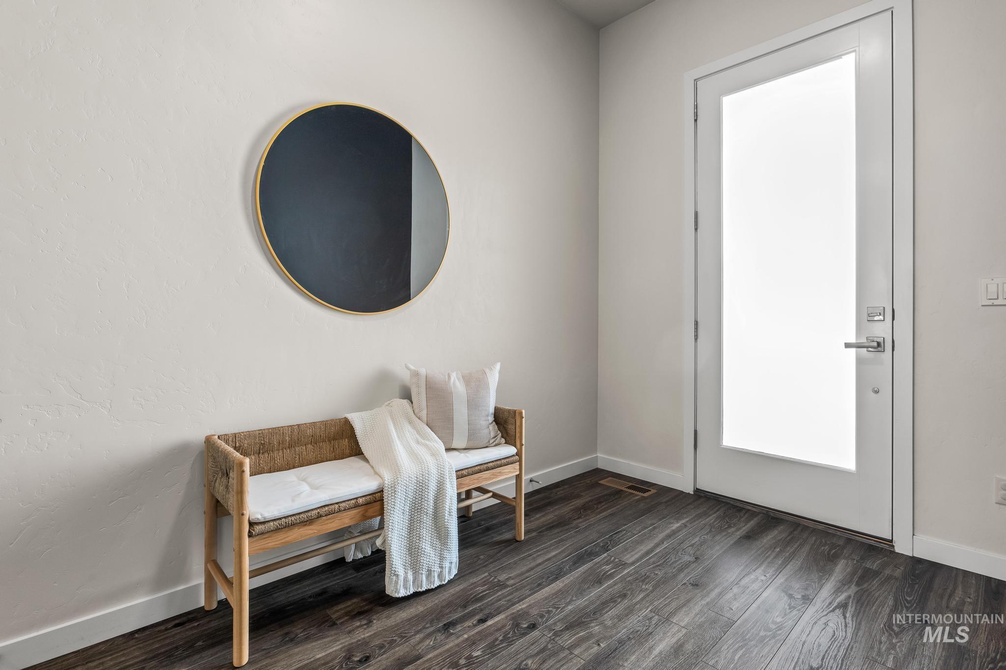 3132 S Annett Ave, Boise, Idaho 83705, 3 Bedrooms, 2 Bathrooms, Residential For Sale, Price $550,000,MLS 98971422