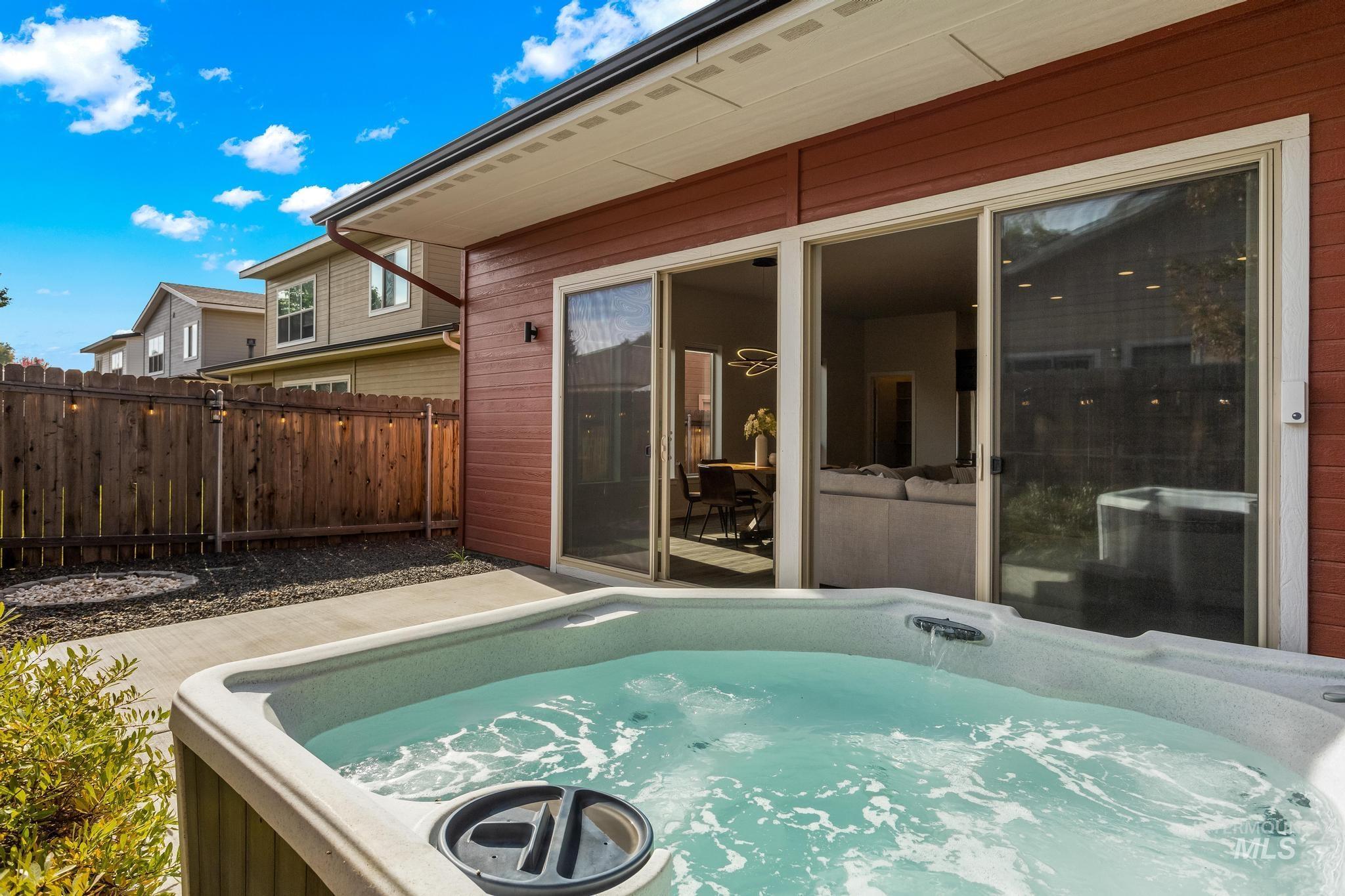 3132 S Annett Ave, Boise, Idaho 83705, 3 Bedrooms, 2 Bathrooms, Residential For Sale, Price $550,000,MLS 98971422