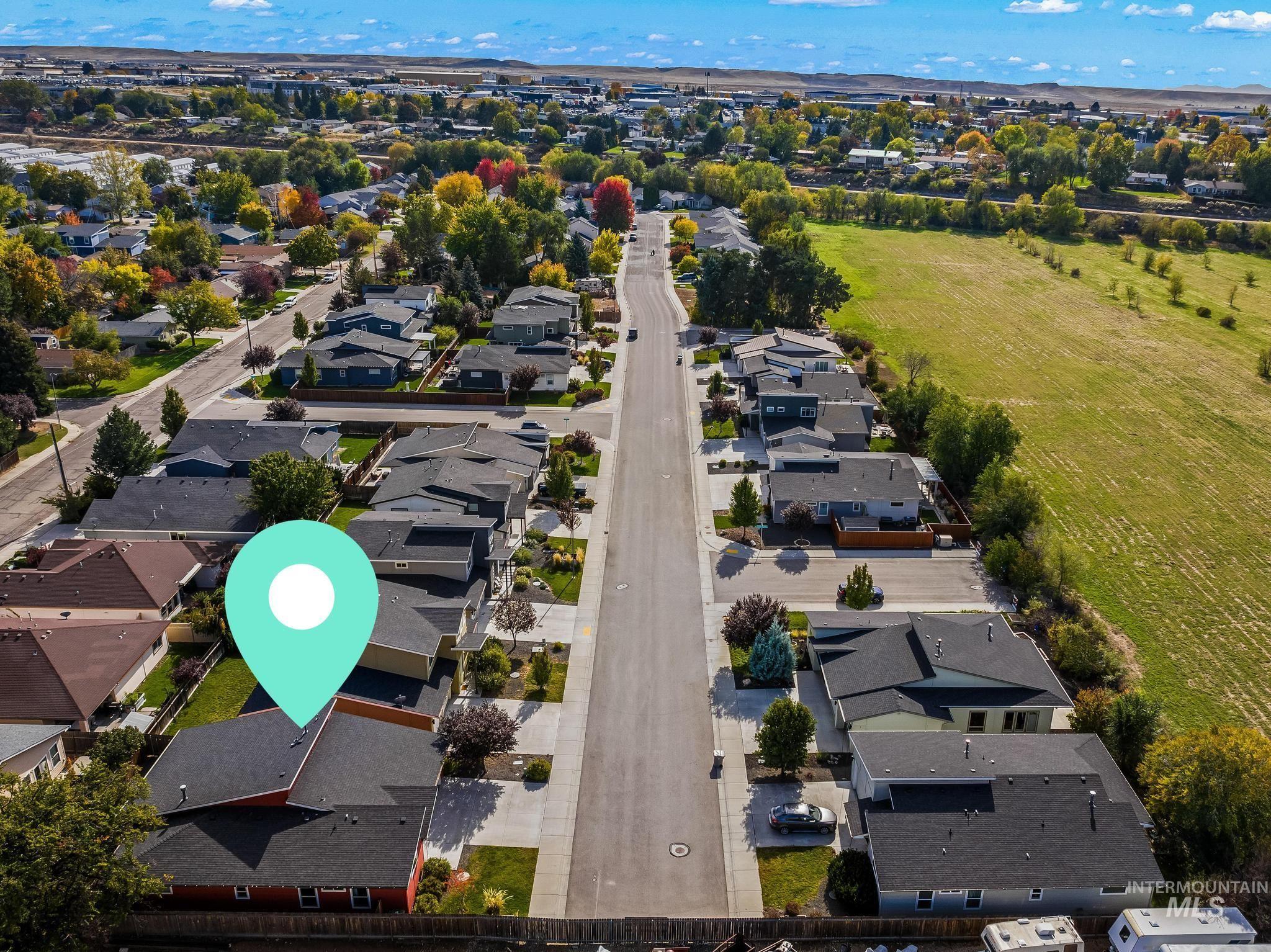 3132 S Annett Ave, Boise, Idaho 83705, 3 Bedrooms, 2 Bathrooms, Residential For Sale, Price $550,000,MLS 98971422