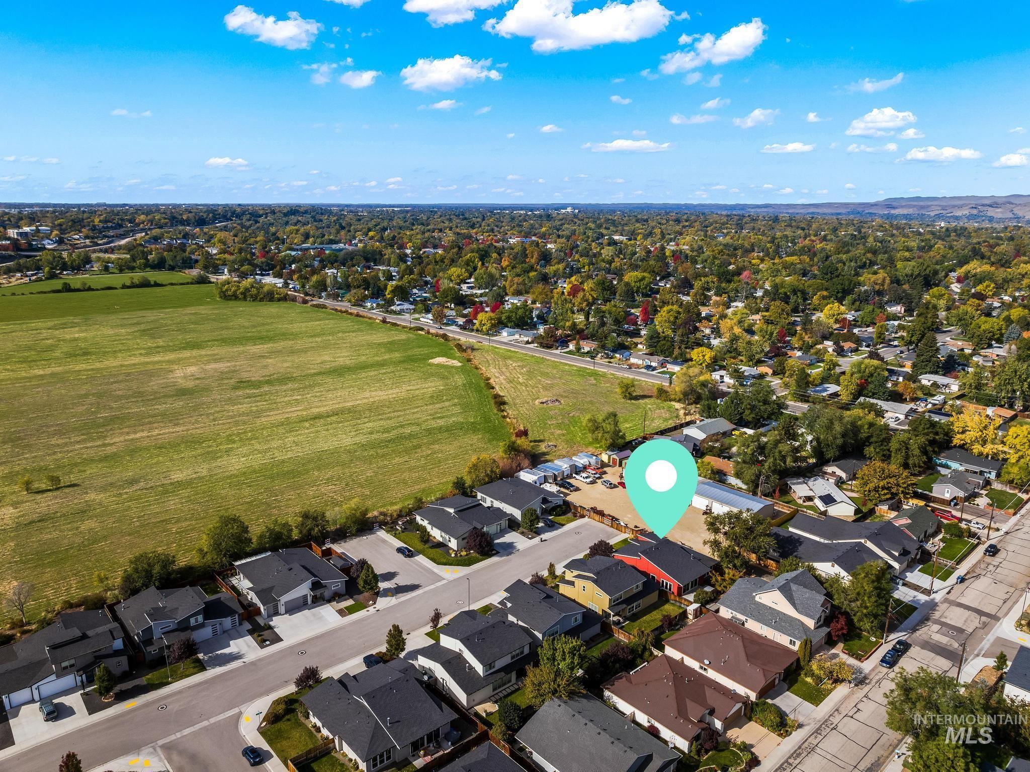 3132 S Annett Ave, Boise, Idaho 83705, 3 Bedrooms, 2 Bathrooms, Residential For Sale, Price $550,000,MLS 98971422