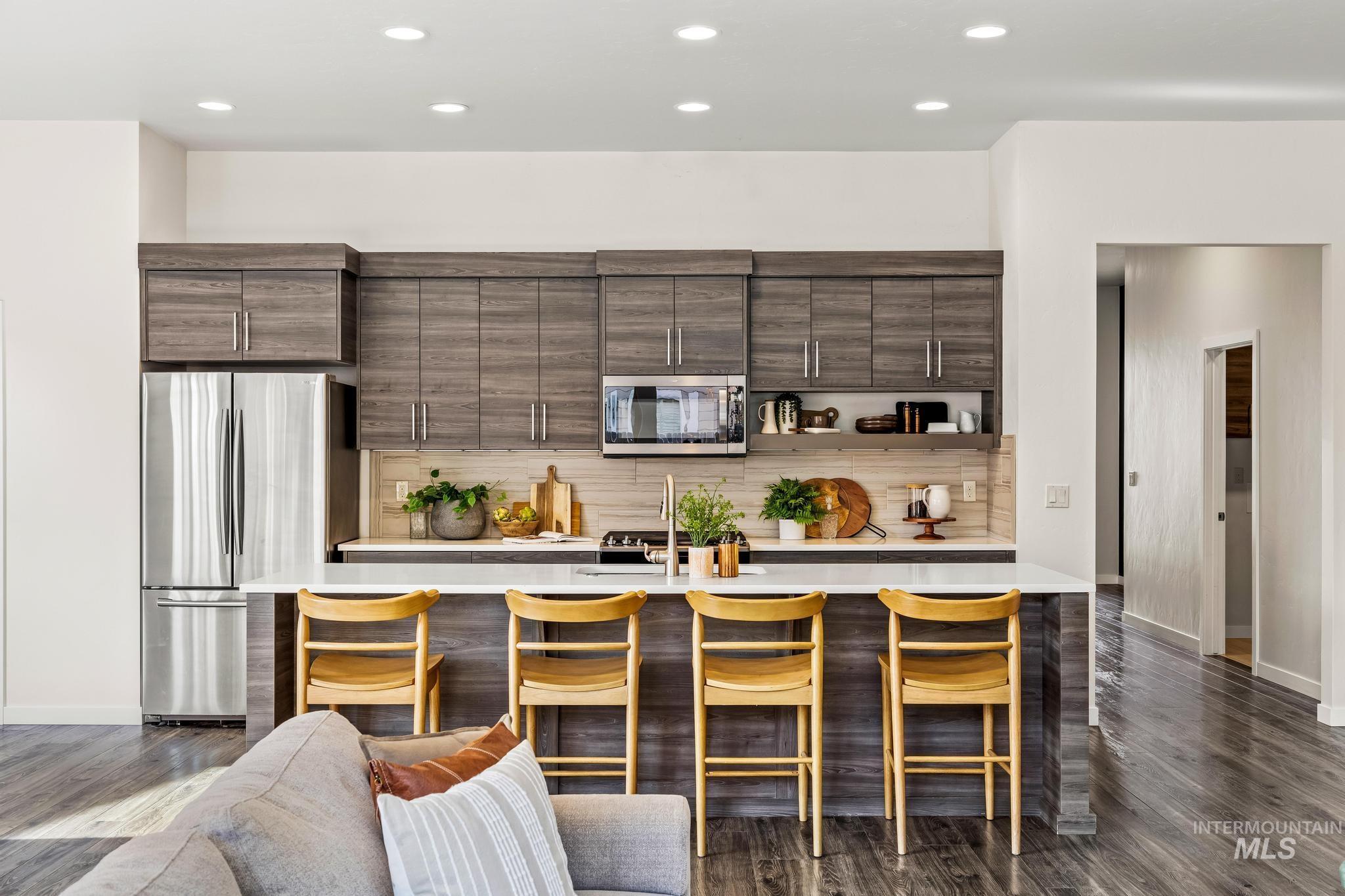 3132 S Annett Ave, Boise, Idaho 83705, 3 Bedrooms, 2 Bathrooms, Residential For Sale, Price $550,000,MLS 98971422