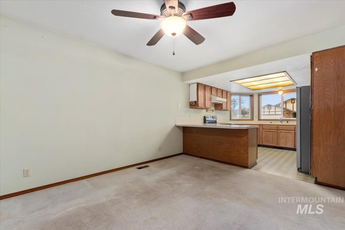 995 N 13th E., Mountain Home, Idaho 83647, 3 Bedrooms, 2 Bathrooms, Residential For Sale, Price $340,000,MLS 98971423