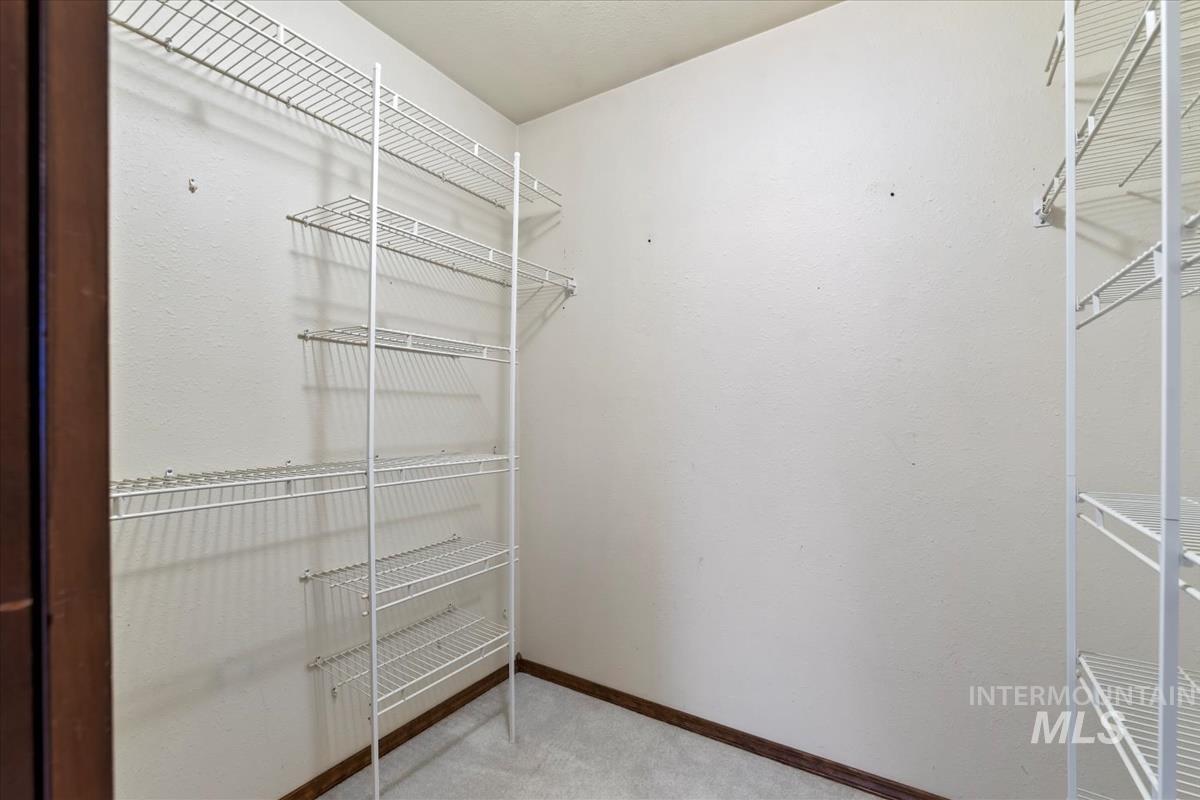 995 N 13th E., Mountain Home, Idaho 83647, 3 Bedrooms, 2 Bathrooms, Residential For Sale, Price $340,000,MLS 98971423