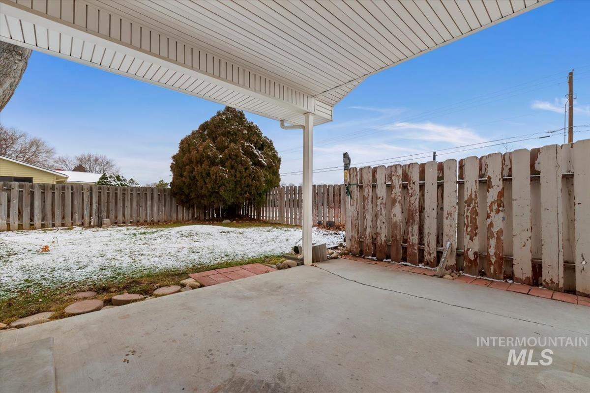 995 N 13th E., Mountain Home, Idaho 83647, 3 Bedrooms, 2 Bathrooms, Residential For Sale, Price $340,000,MLS 98971423