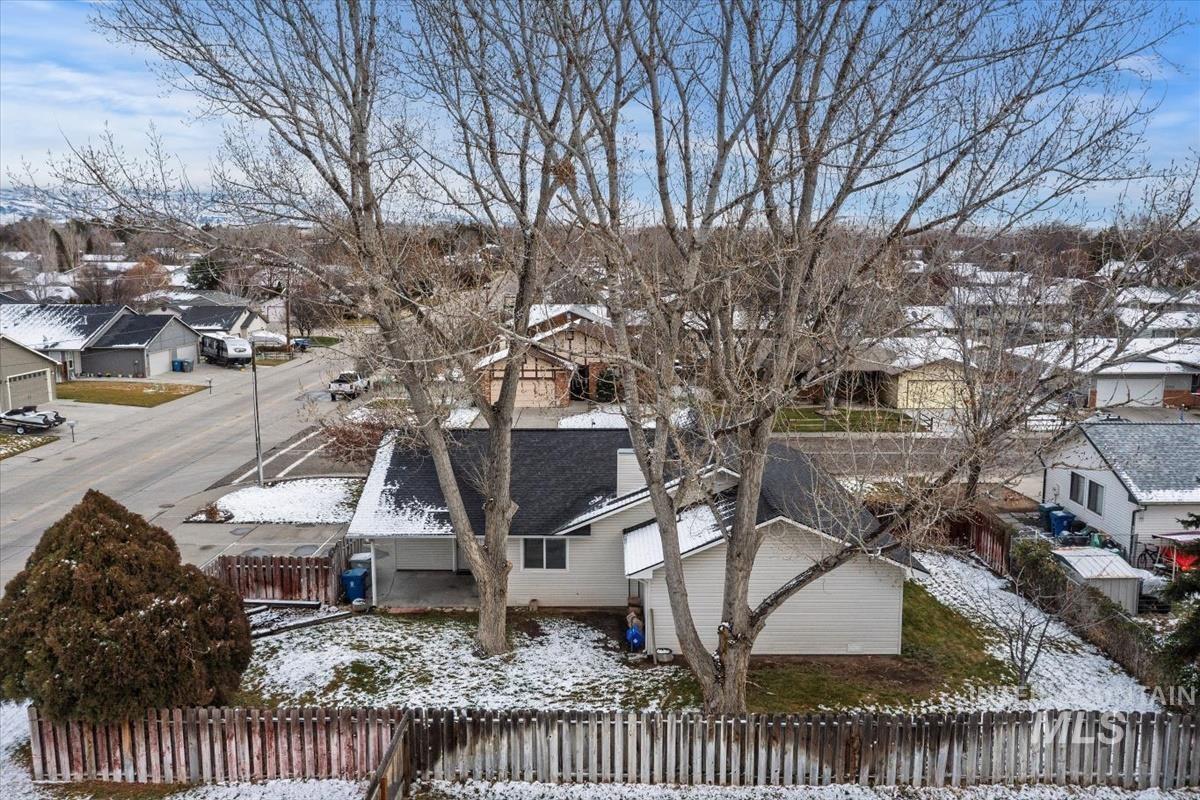 995 N 13th E., Mountain Home, Idaho 83647, 3 Bedrooms, 2 Bathrooms, Residential For Sale, Price $340,000,MLS 98971423