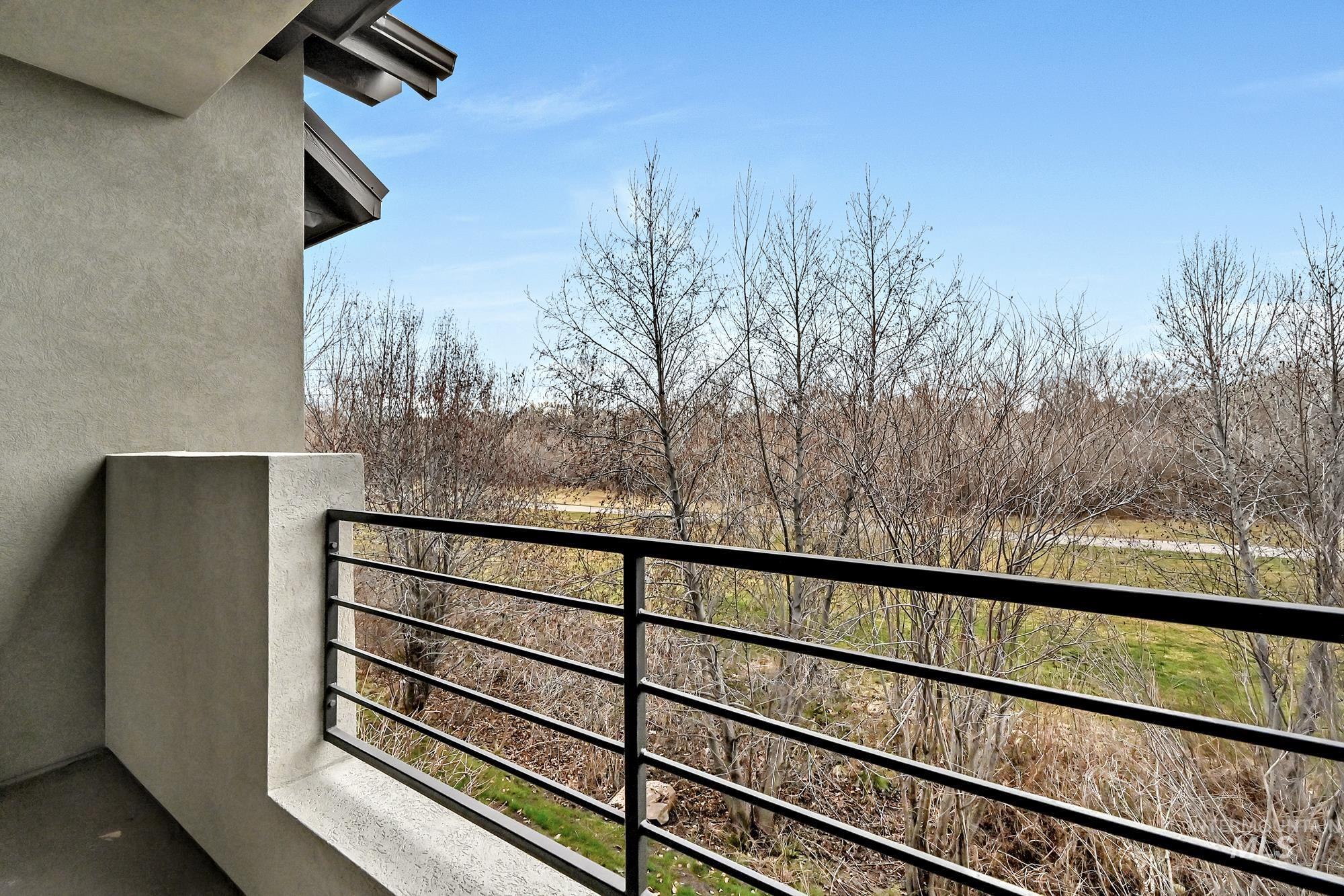 3303 E Front Runner Ln, Boise, Idaho 83716, 3 Bedrooms, 2 Bathrooms, Residential For Sale, Price $688,888,MLS 98971430