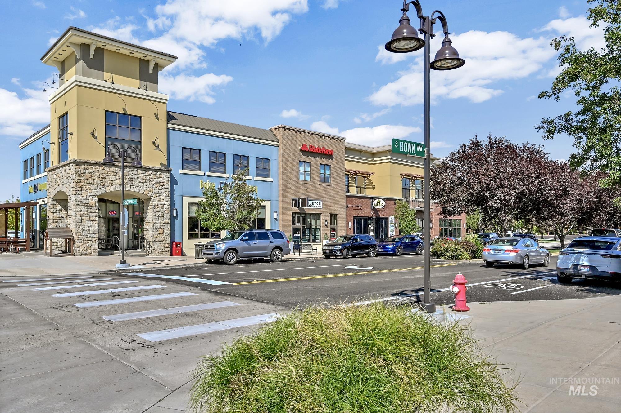 3303 E Front Runner Ln, Boise, Idaho 83716, 3 Bedrooms, 2 Bathrooms, Residential For Sale, Price $688,888,MLS 98971430