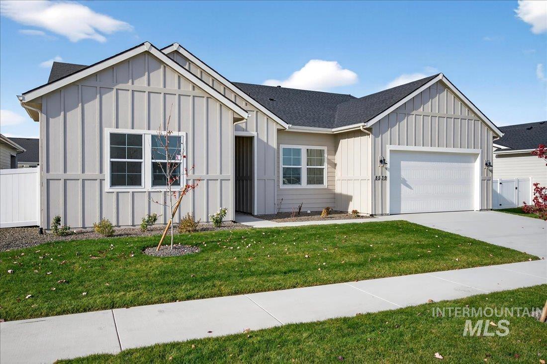 8539 S Country Wind Ave, Meridian, Idaho 83642, 3 Bedrooms, 2.5 Bathrooms, Residential For Sale, Price $619,000,MLS 98971431