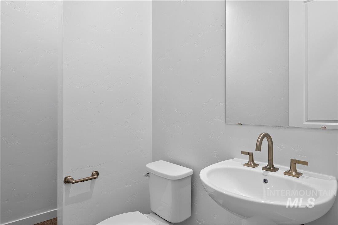 8539 S Country Wind Ave, Meridian, Idaho 83642, 3 Bedrooms, 2.5 Bathrooms, Residential For Sale, Price $619,000,MLS 98971431