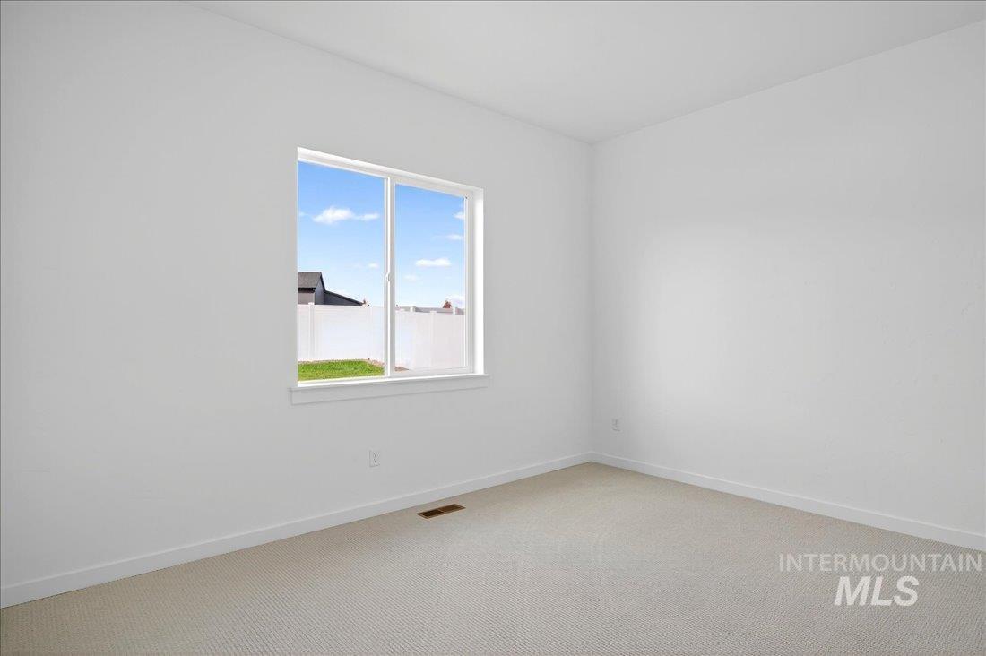 8539 S Country Wind Ave, Meridian, Idaho 83642, 3 Bedrooms, 2.5 Bathrooms, Residential For Sale, Price $619,000,MLS 98971431