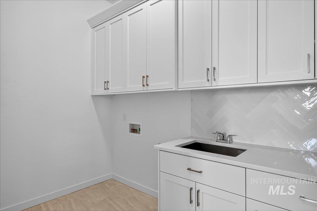 8539 S Country Wind Ave, Meridian, Idaho 83642, 3 Bedrooms, 2.5 Bathrooms, Residential For Sale, Price $619,000,MLS 98971431