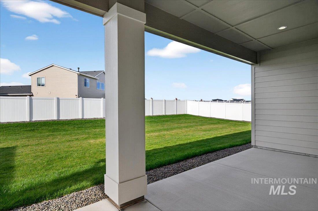 8539 S Country Wind Ave, Meridian, Idaho 83642, 3 Bedrooms, 2.5 Bathrooms, Residential For Sale, Price $619,000,MLS 98971431