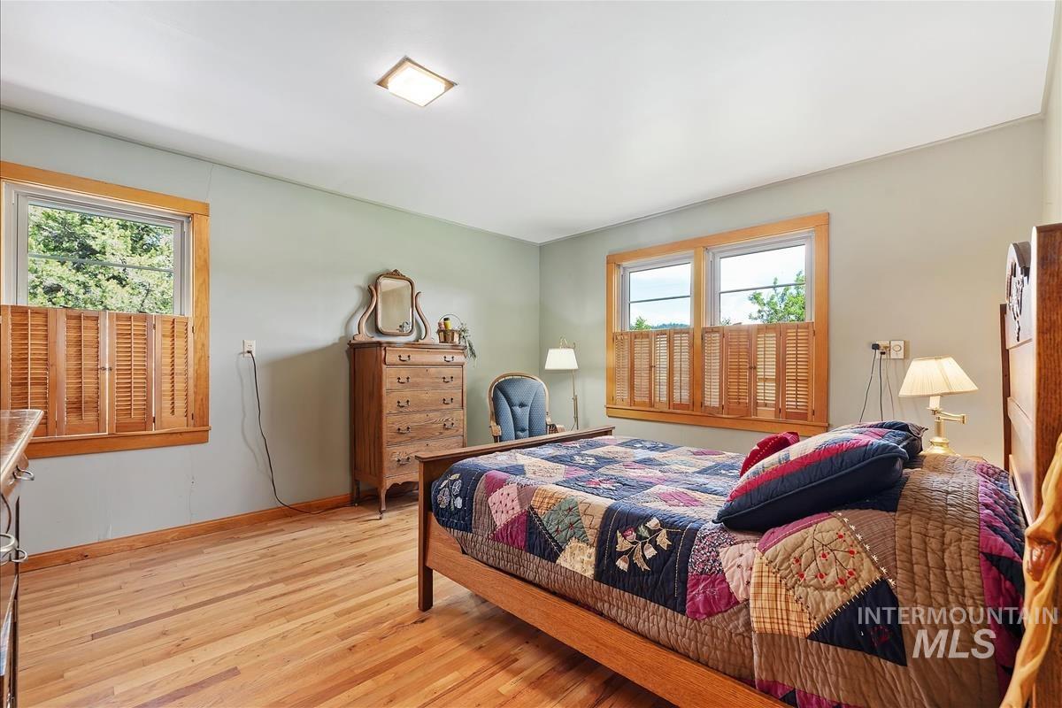 798 and 806 High Valley Rd, High Valley, Idaho 83611, 4 Bedrooms, 2 Bathrooms, Residential For Sale, Price $1,175,000,MLS 98971432